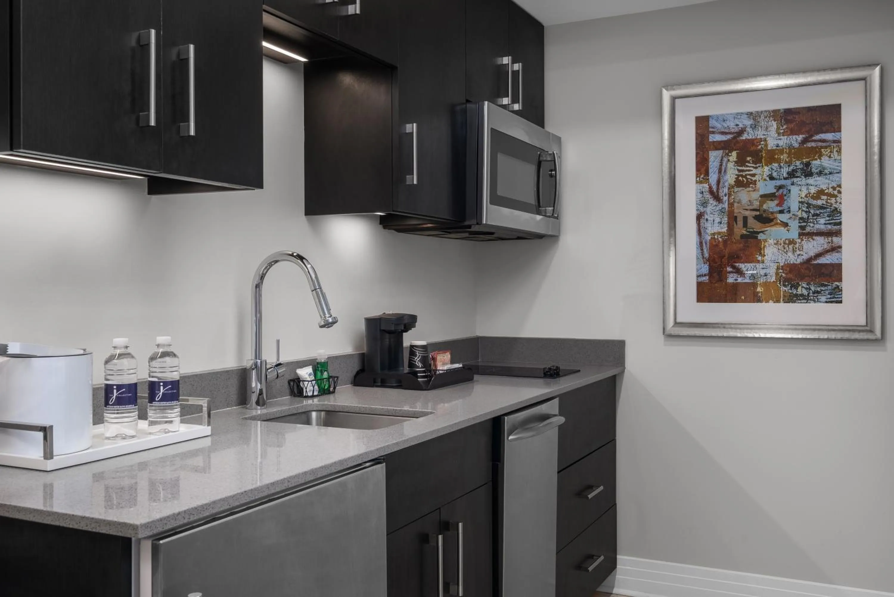 kitchen in The Jung Hotel and Residences