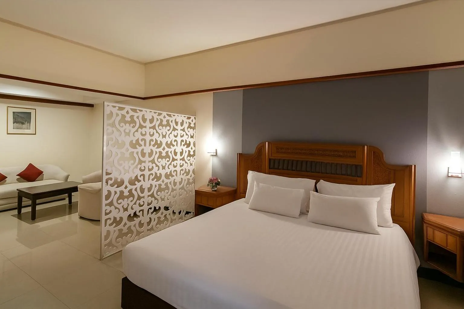 Bed in Loei Palace Hotel