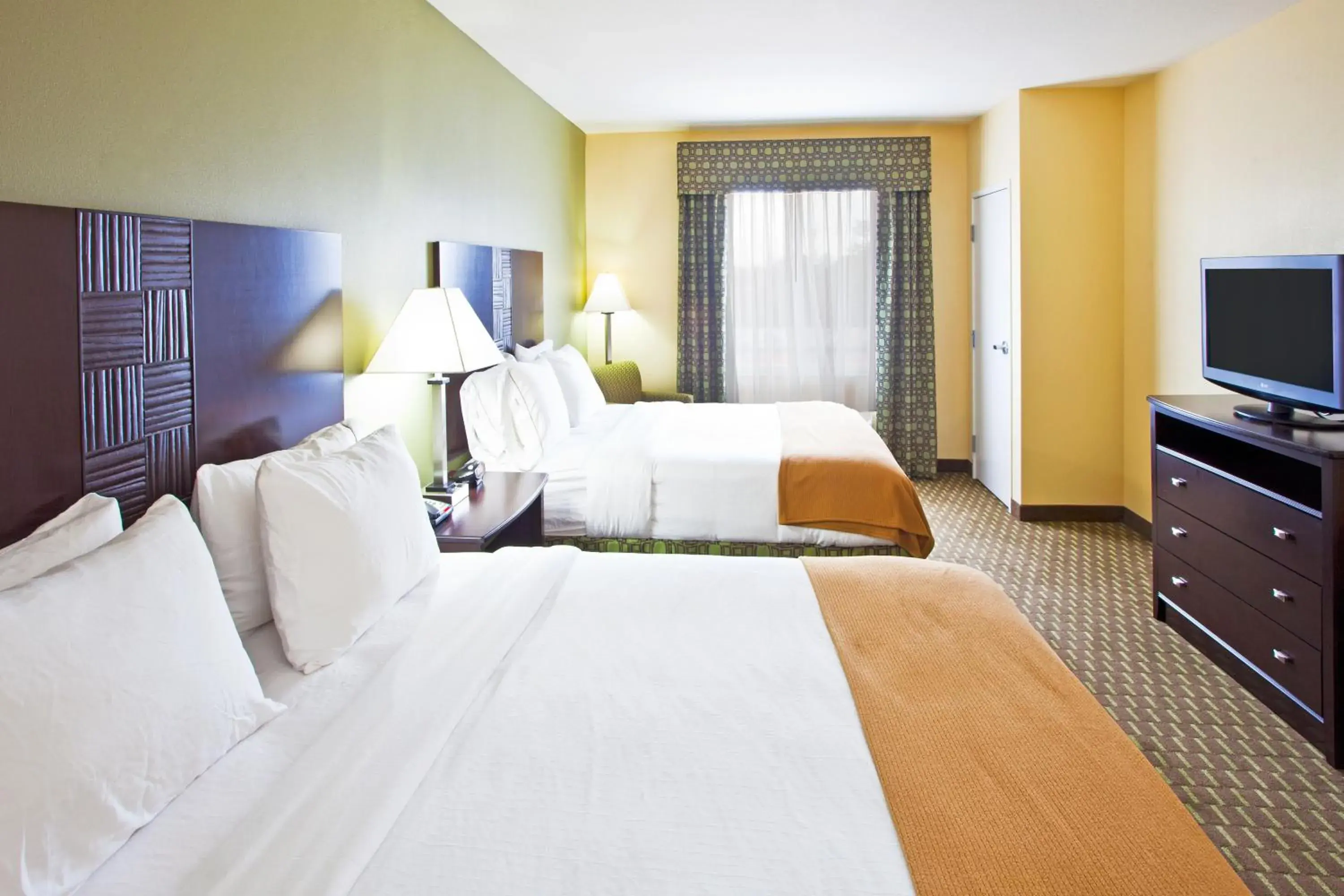 Bedroom, Bed in Holiday Inn Express and Suites Saint Augustine North by IHG Bedroom, Bed in Holiday Inn Express and Suites Saint Augustine North by IHG