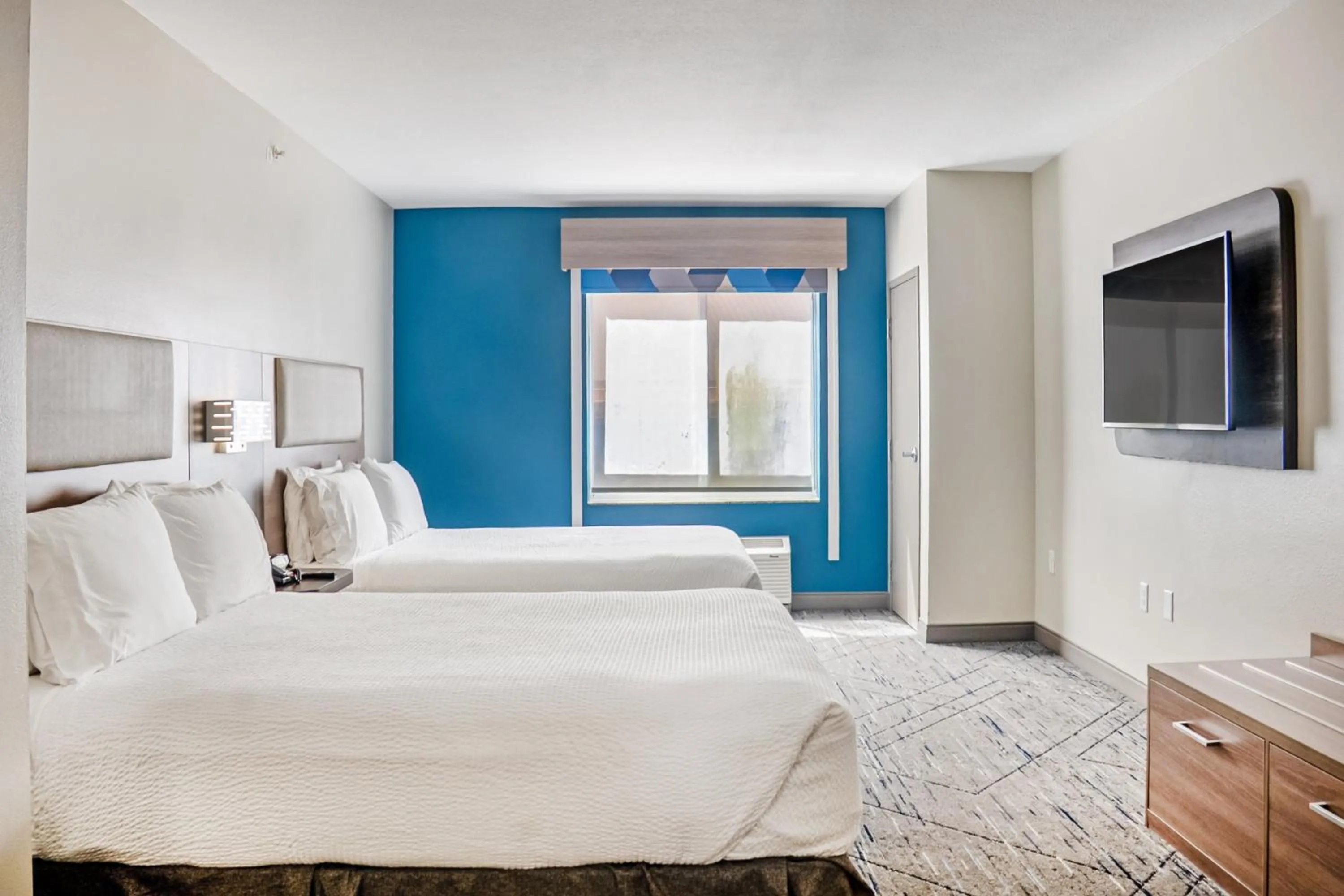 Photo of the whole room, Bed in Holiday Inn Express and Suites Saint Augustine North by IHG