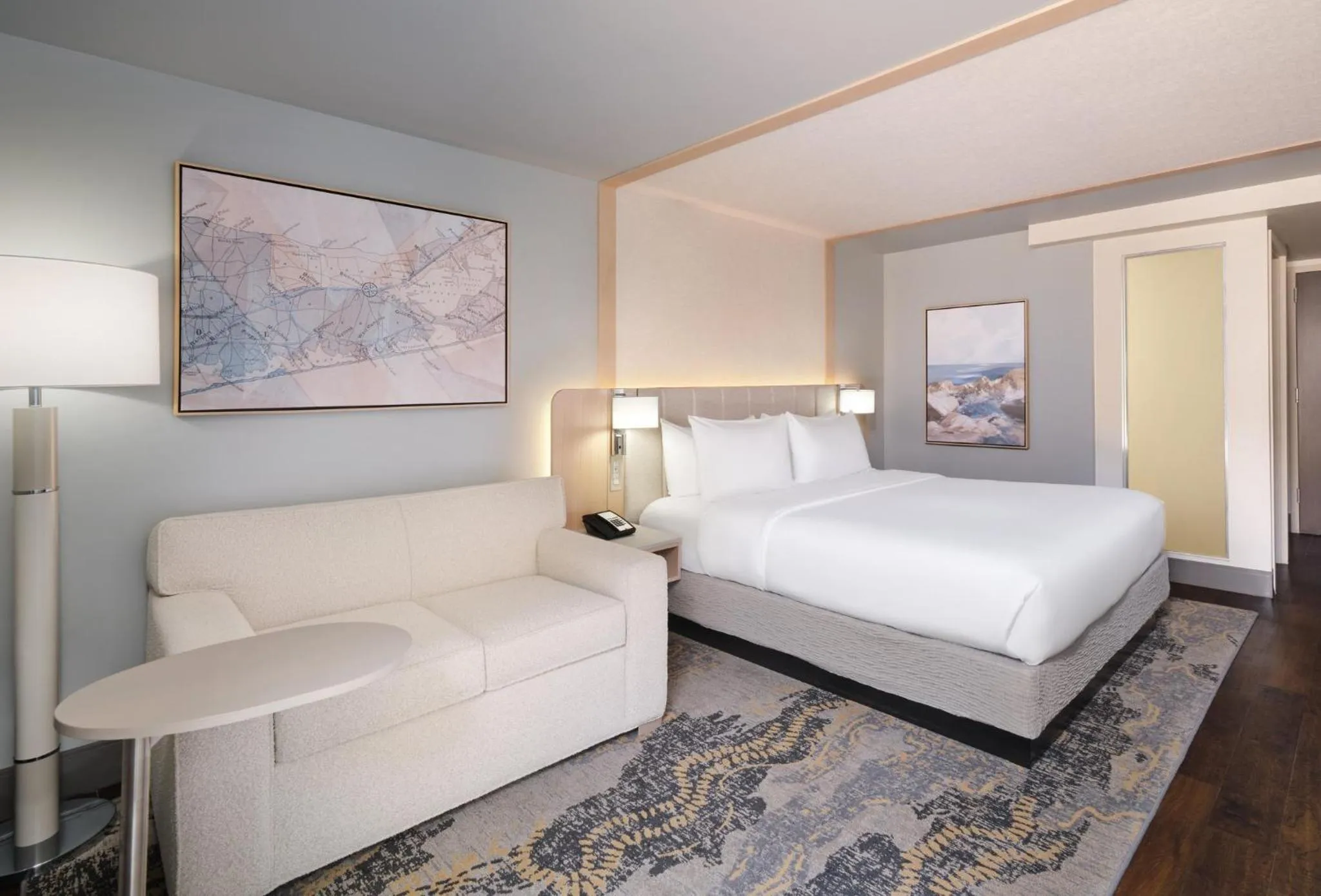 Photo of the whole room, Bed in Hotel Indigo East End by IHG