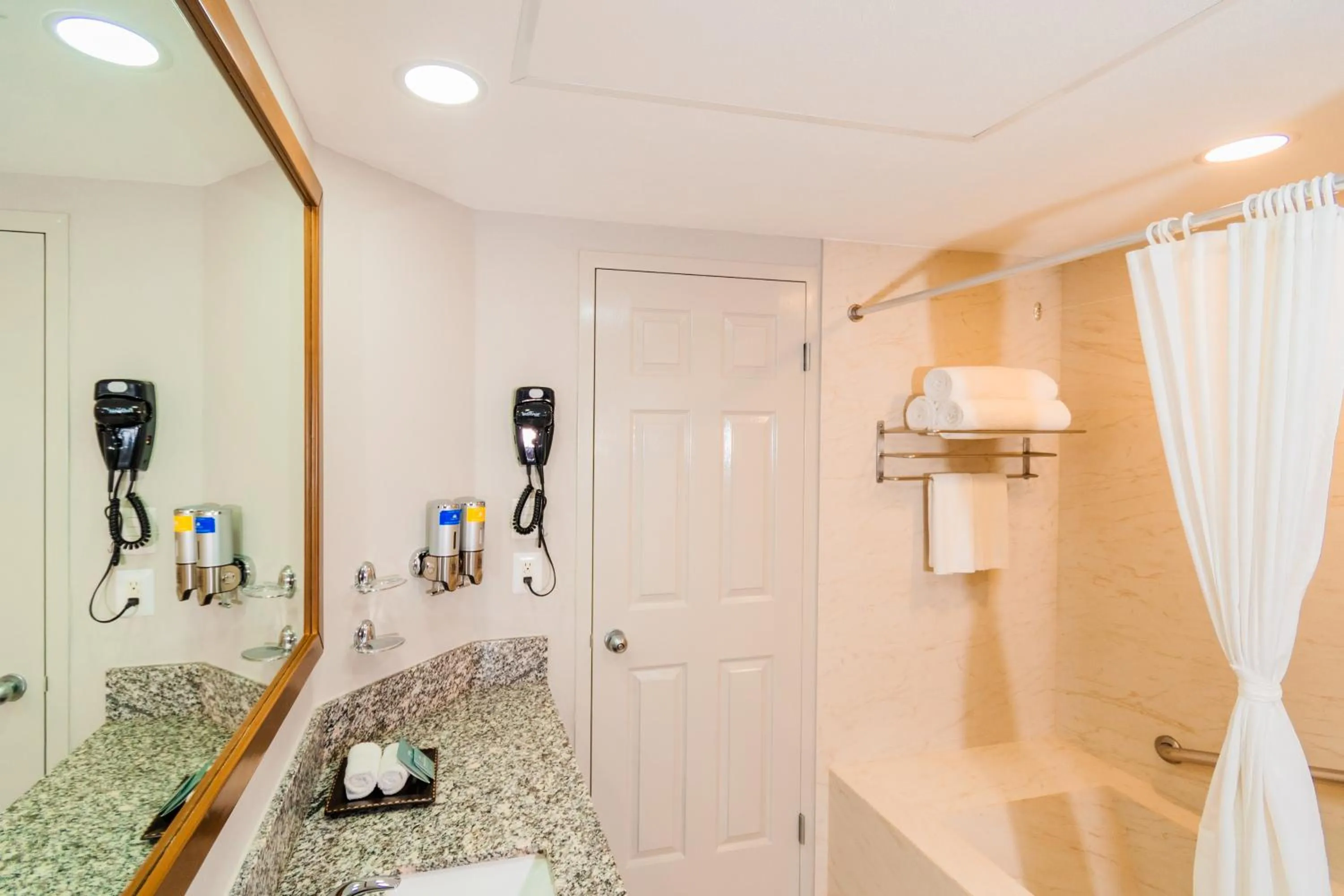 Bathroom in Paradise Village