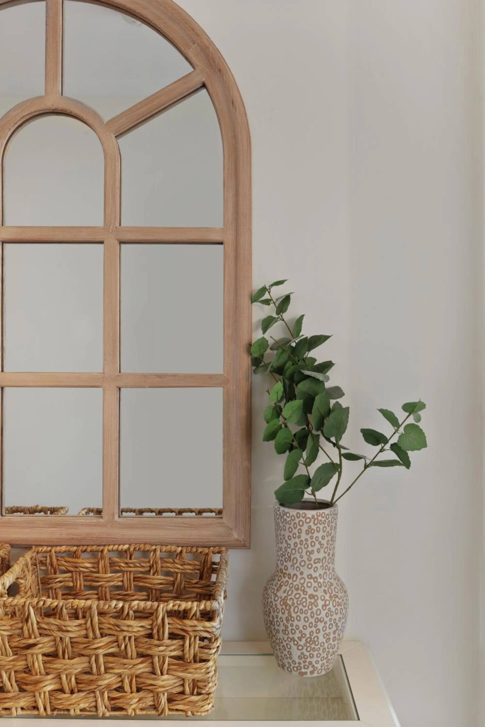 Decorative detail in Riverside Holiday Apartments