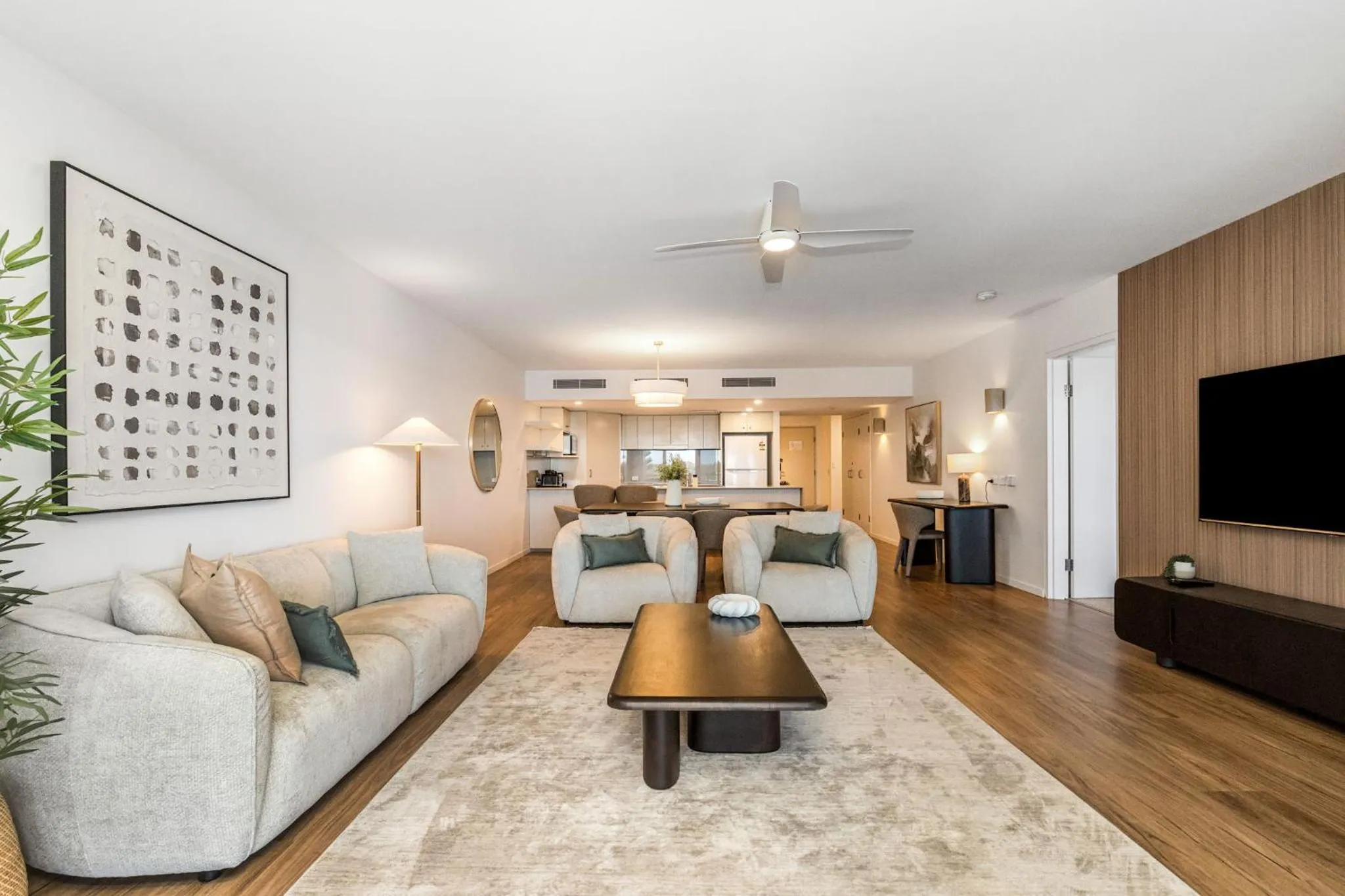 Riverside Apartments & Hotel