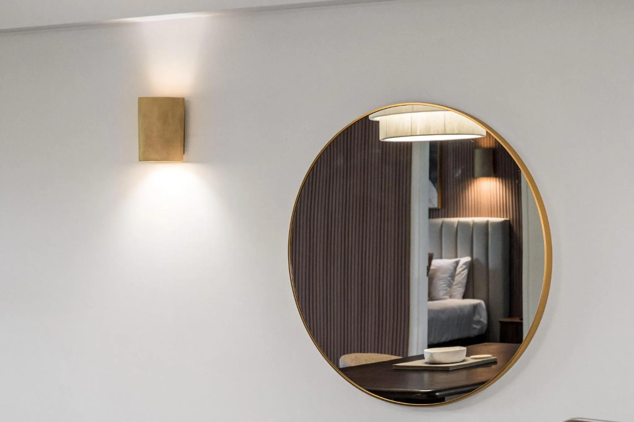 Riverside Apartments & Hotel