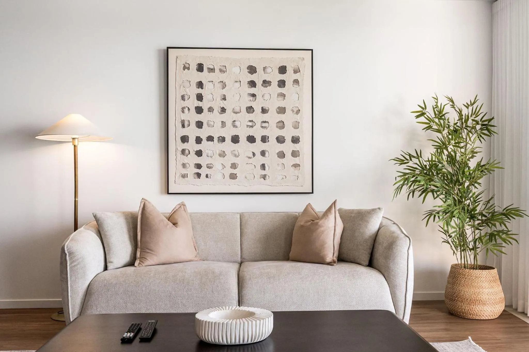 Riverside Apartments & Hotel