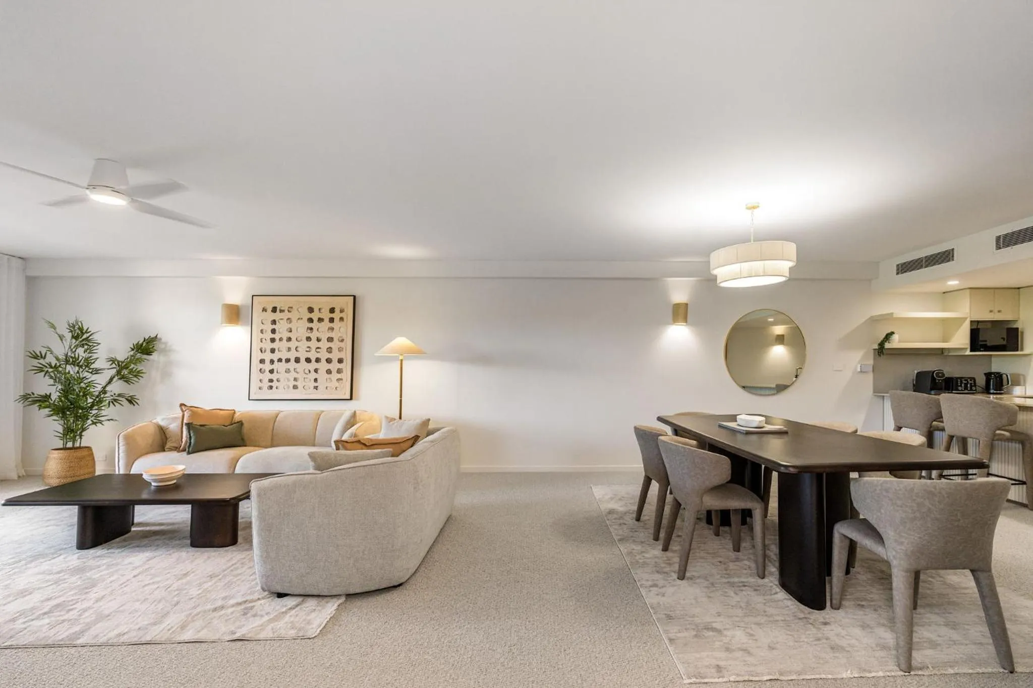 Riverside Apartments & Hotel