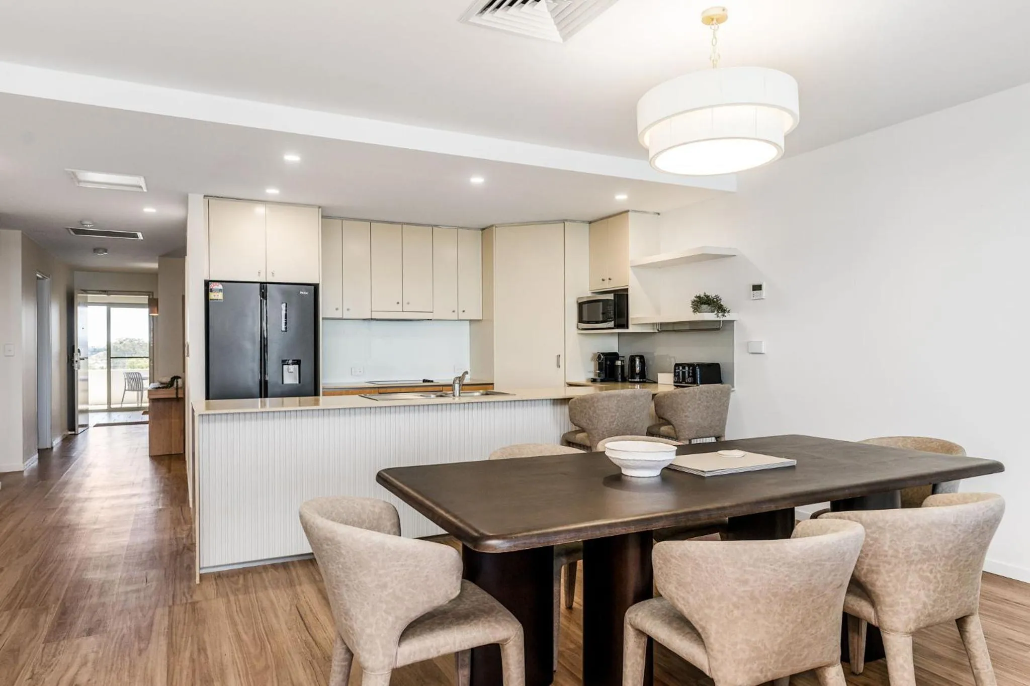 Riverside Apartments & Hotel