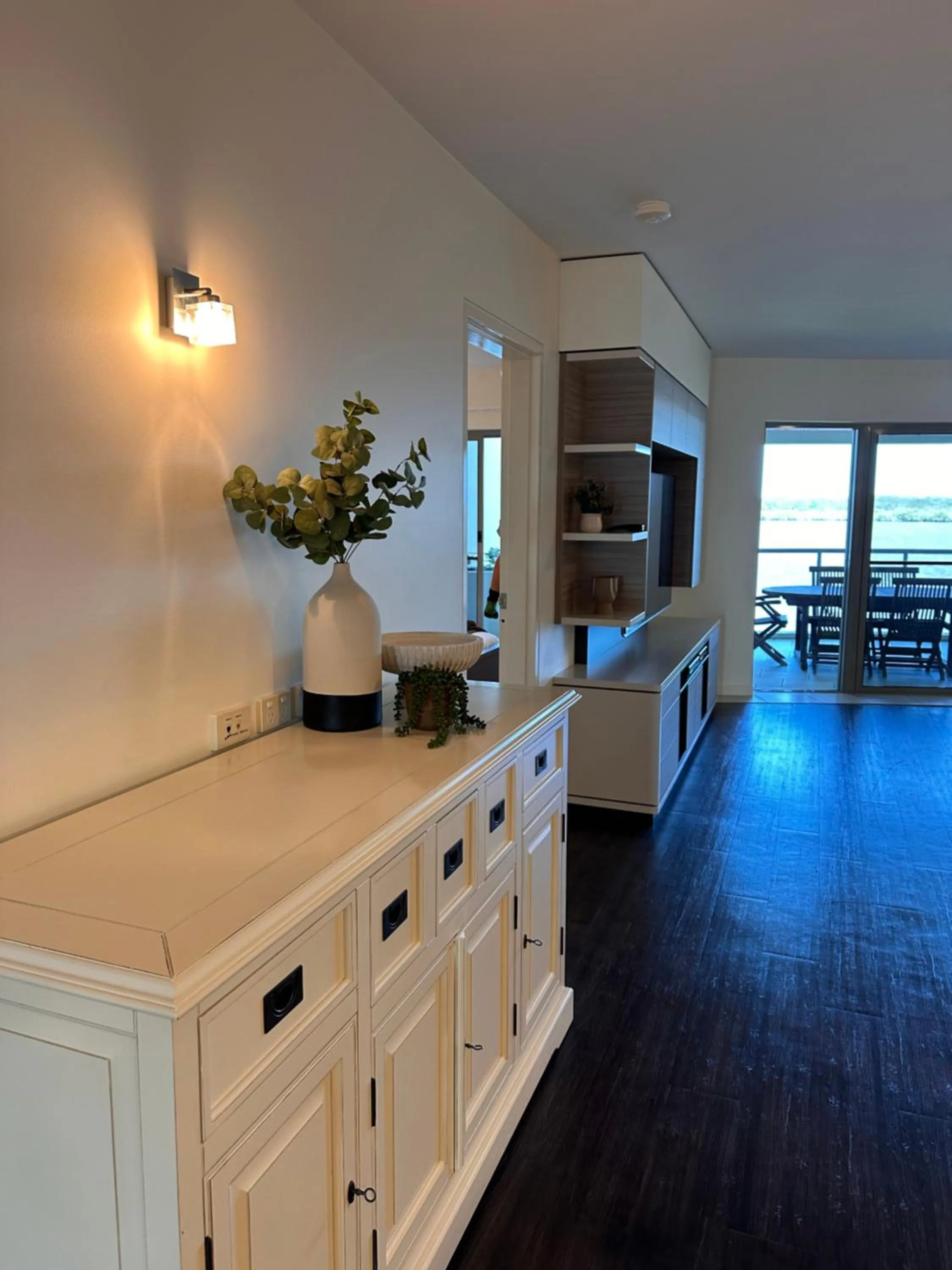 Riverside Holiday Apartments