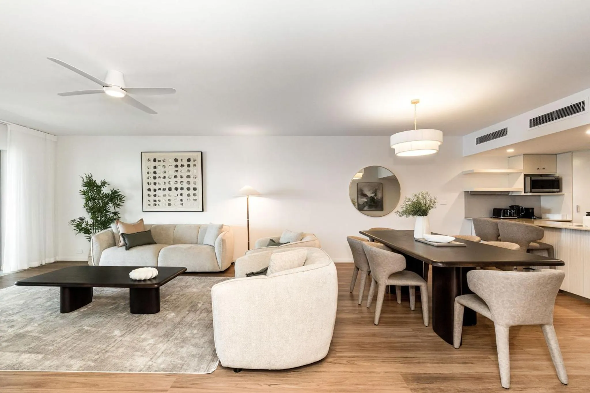 Riverside Apartments & Hotel