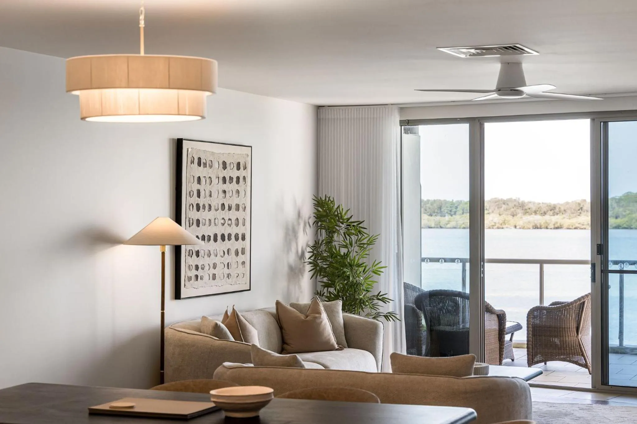 Riverside Apartments & Hotel