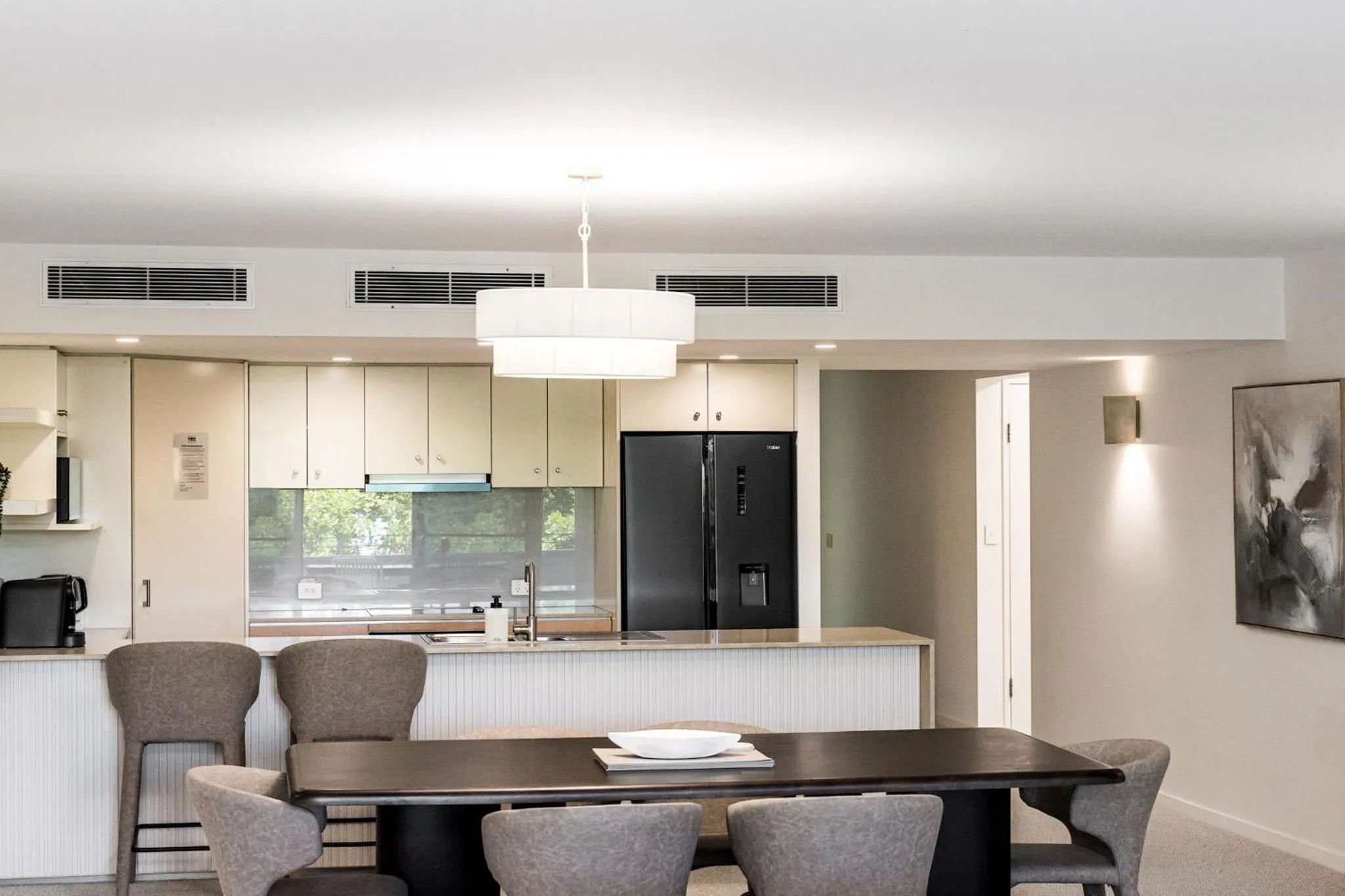 Riverside Apartments & Hotel