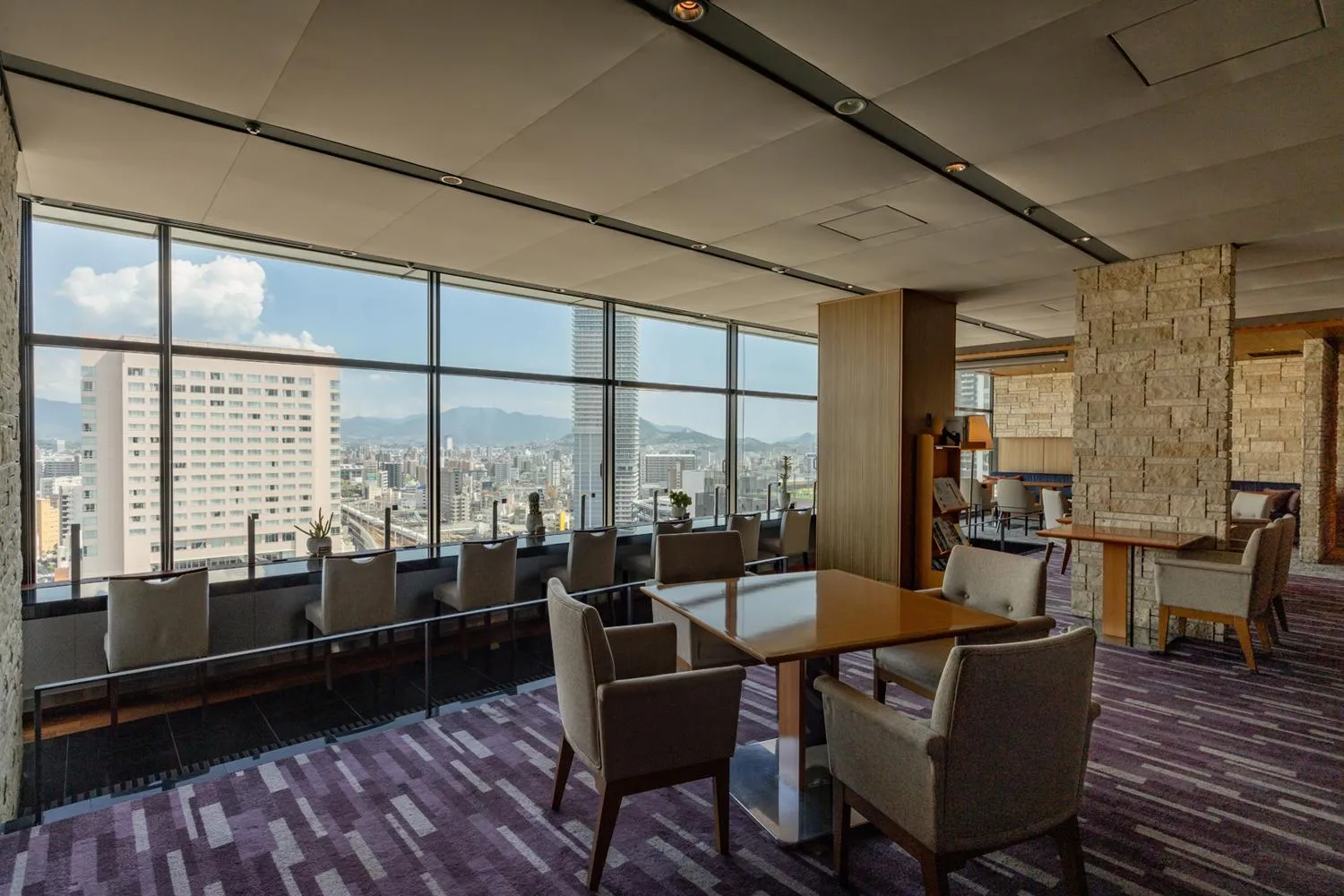 Lounge or bar in Hotel Granvia Hiroshima