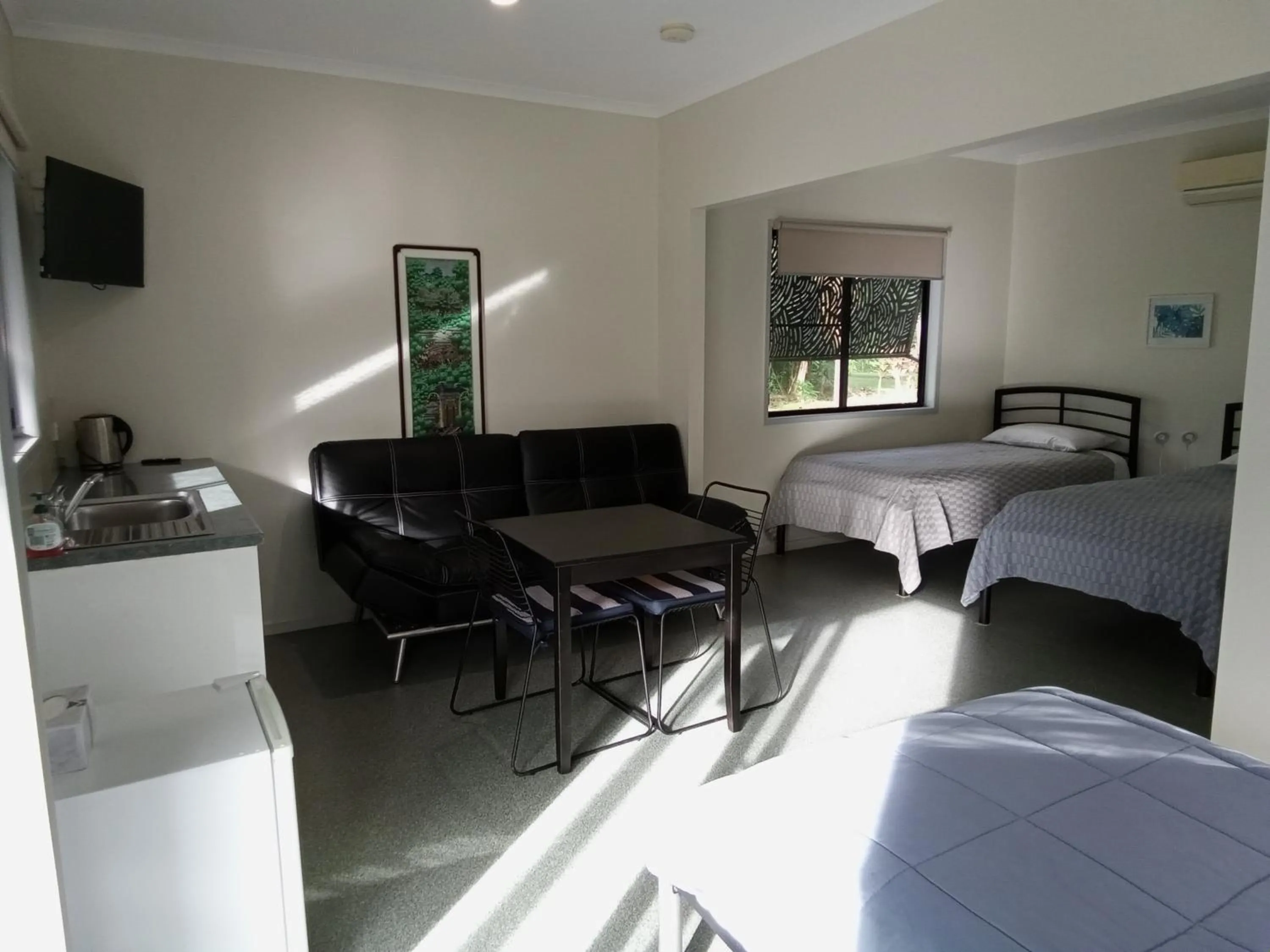 Photo of the whole room, Bed in Daintree Peaks ECO Stays