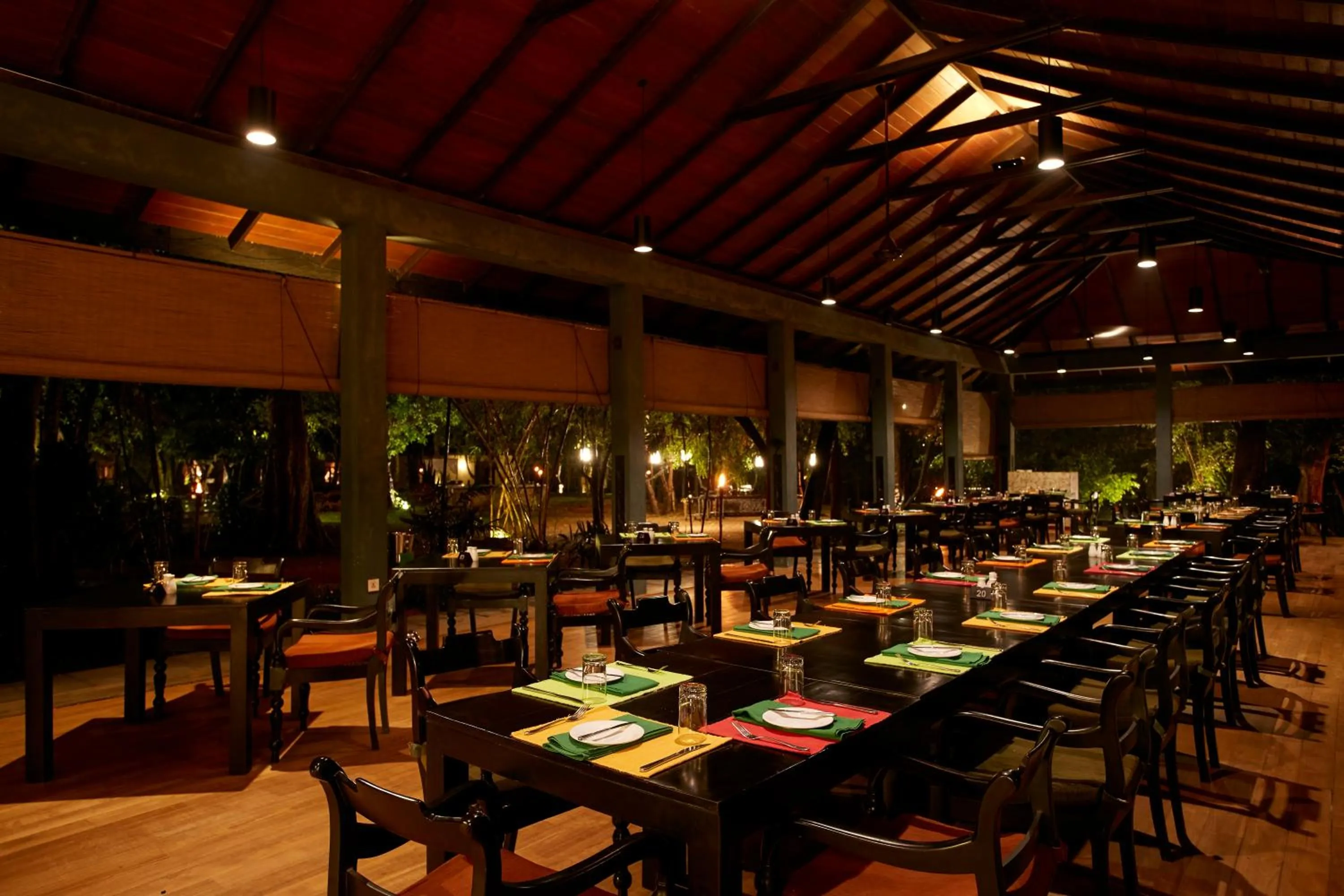 Restaurant/places to eat in Hotel Sigiriya