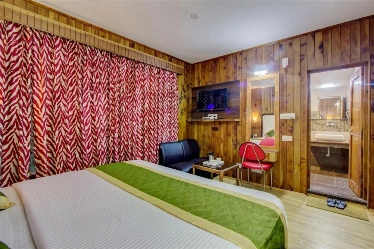 Bed in Hotel Samiru Manali