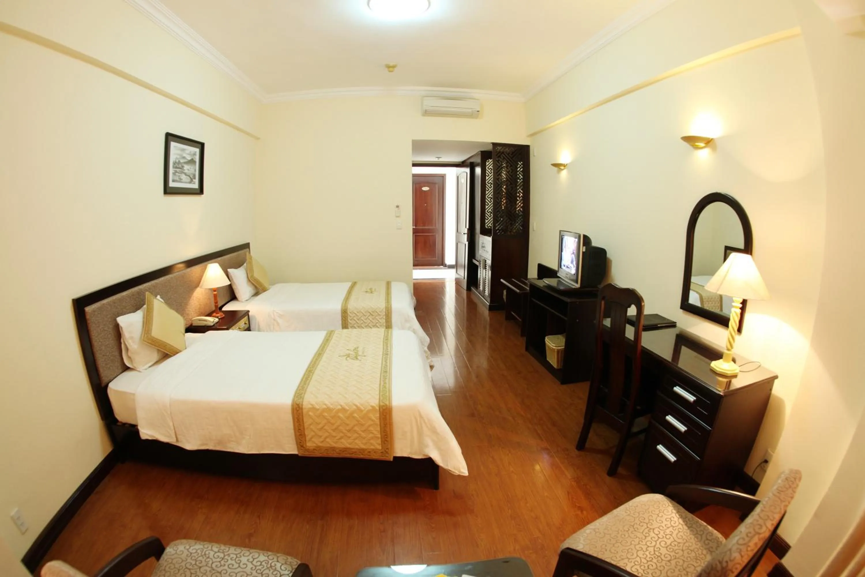 Bamboo Green Central Hotel