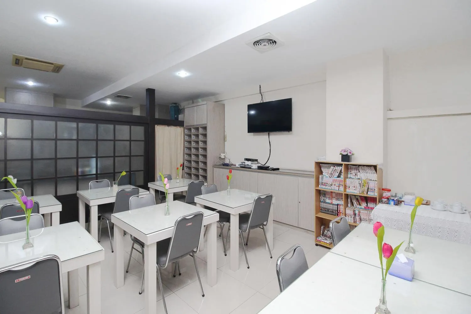 Restaurant/places to eat in Blossom Resident Blok M