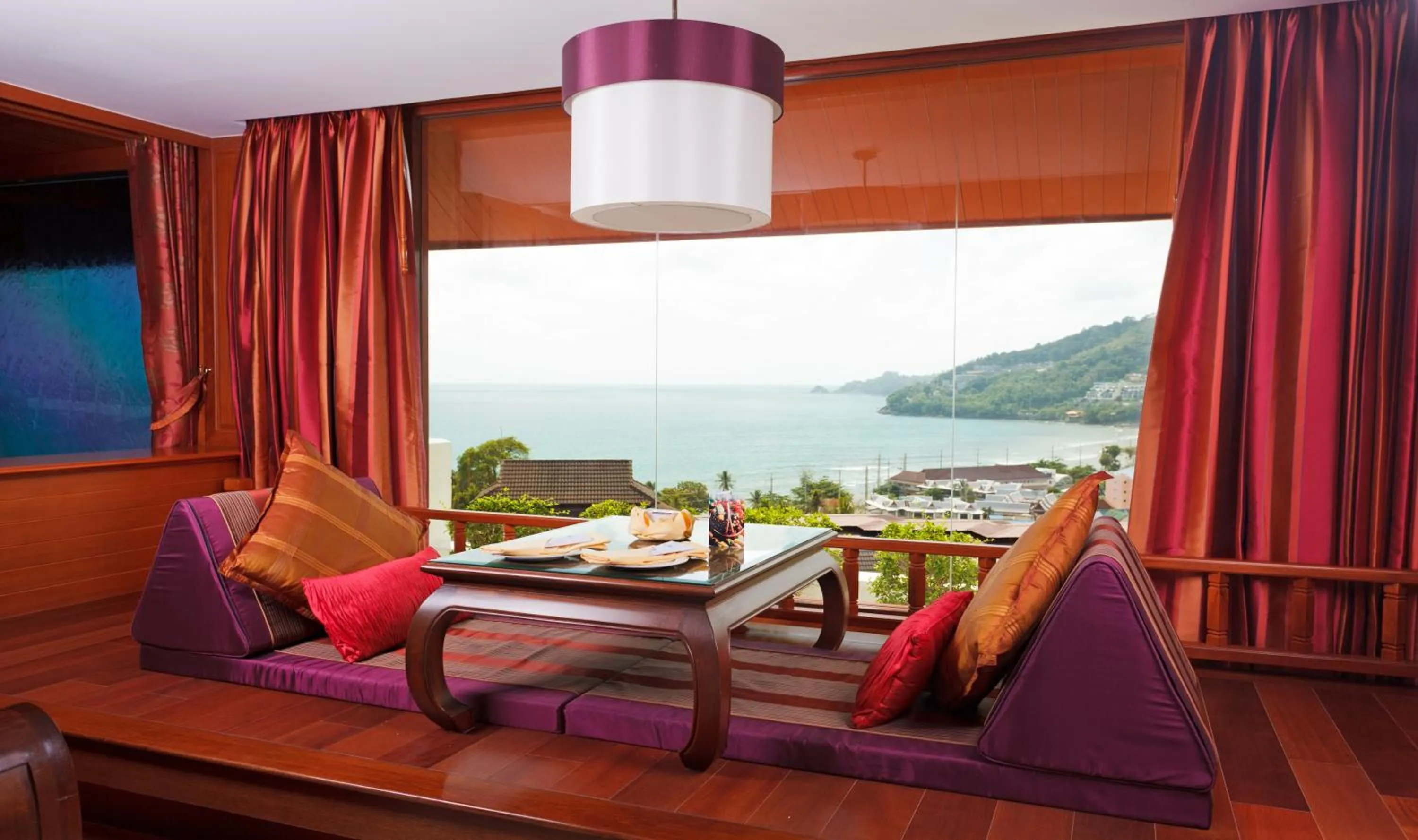 Seating area in Diamond Cliff Resort & Spa, Patong Beach