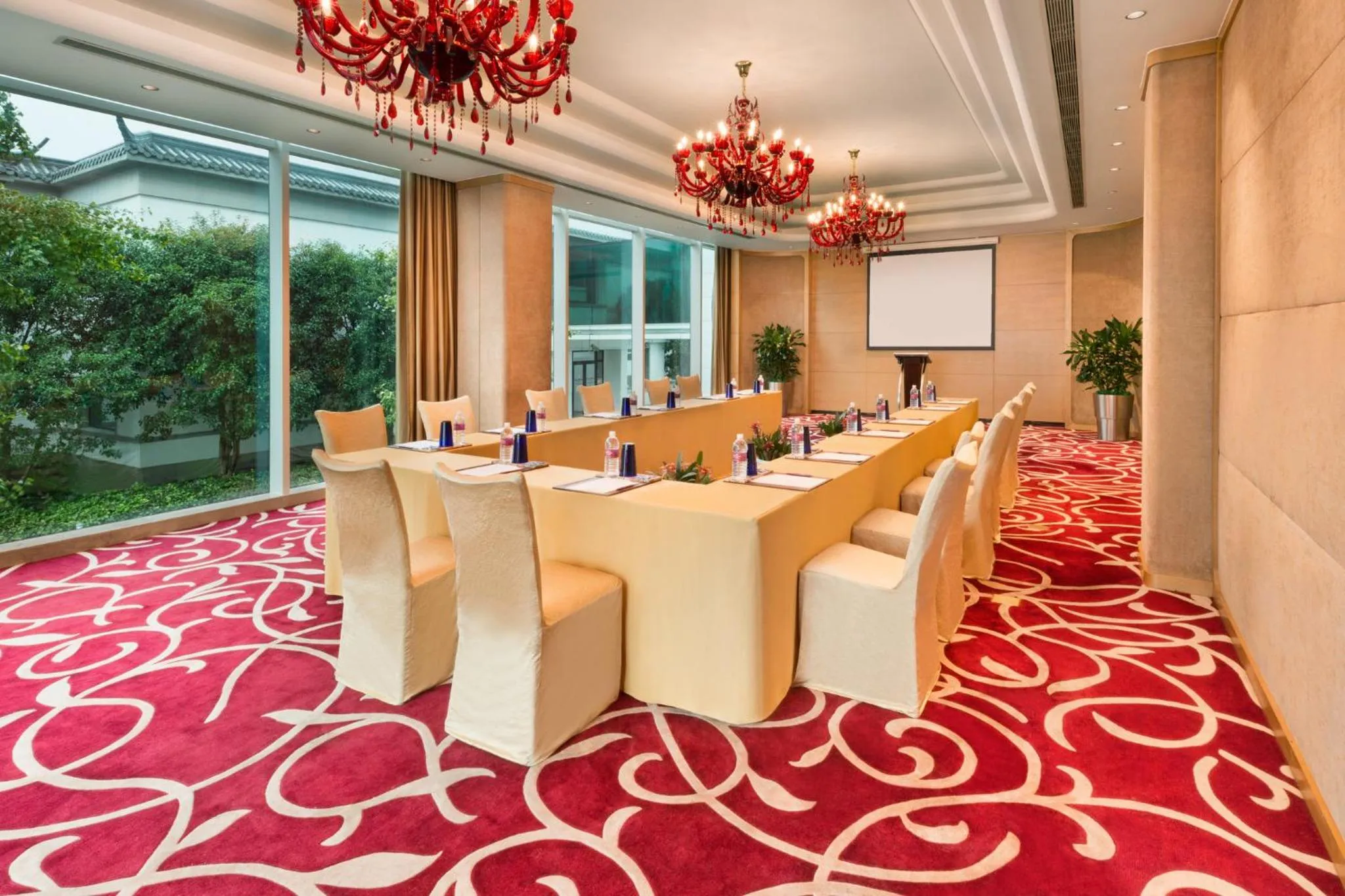 Meeting/conference room in Crowne Plaza Suzhou by IHG