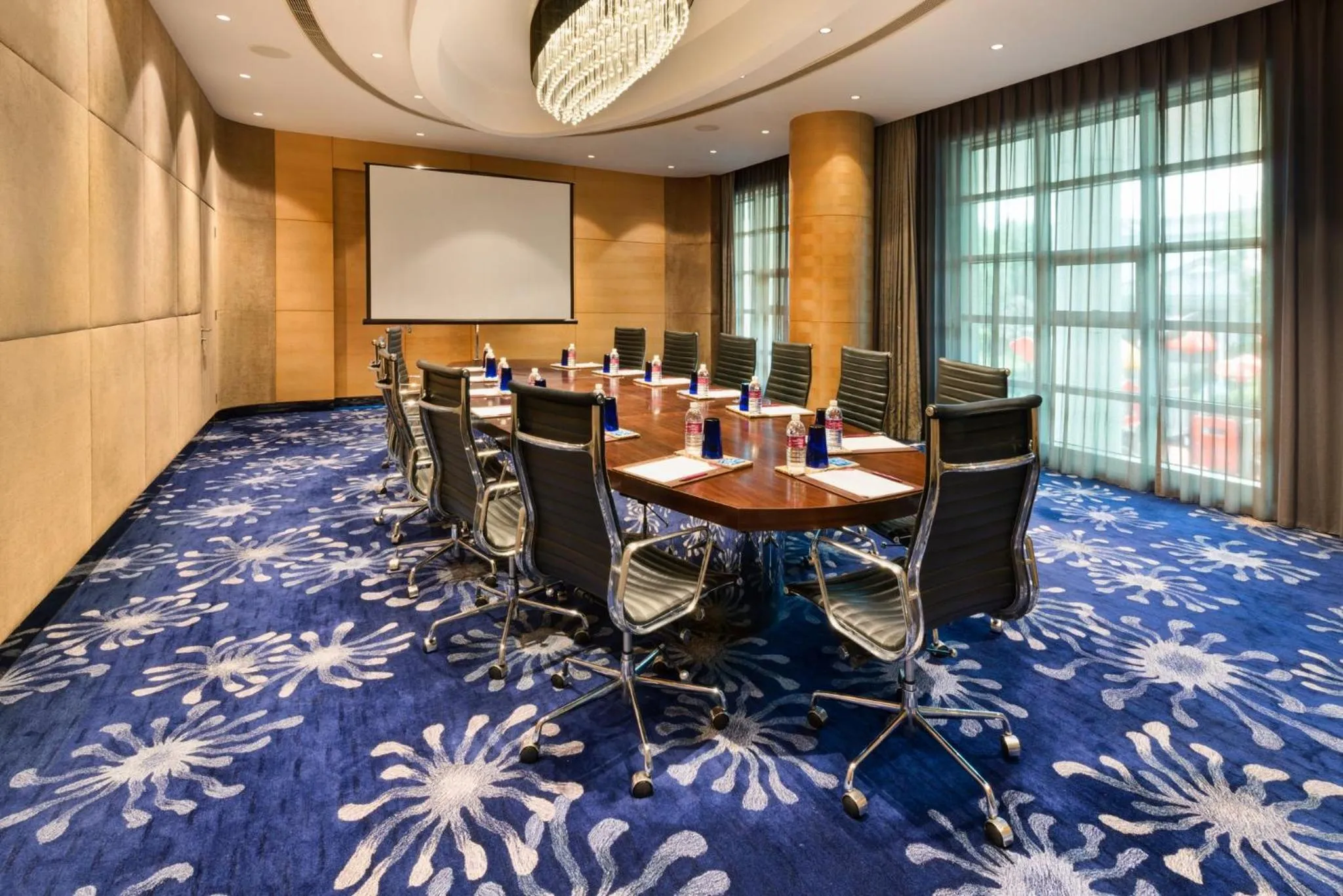 Meeting/conference room in Crowne Plaza Suzhou by IHG