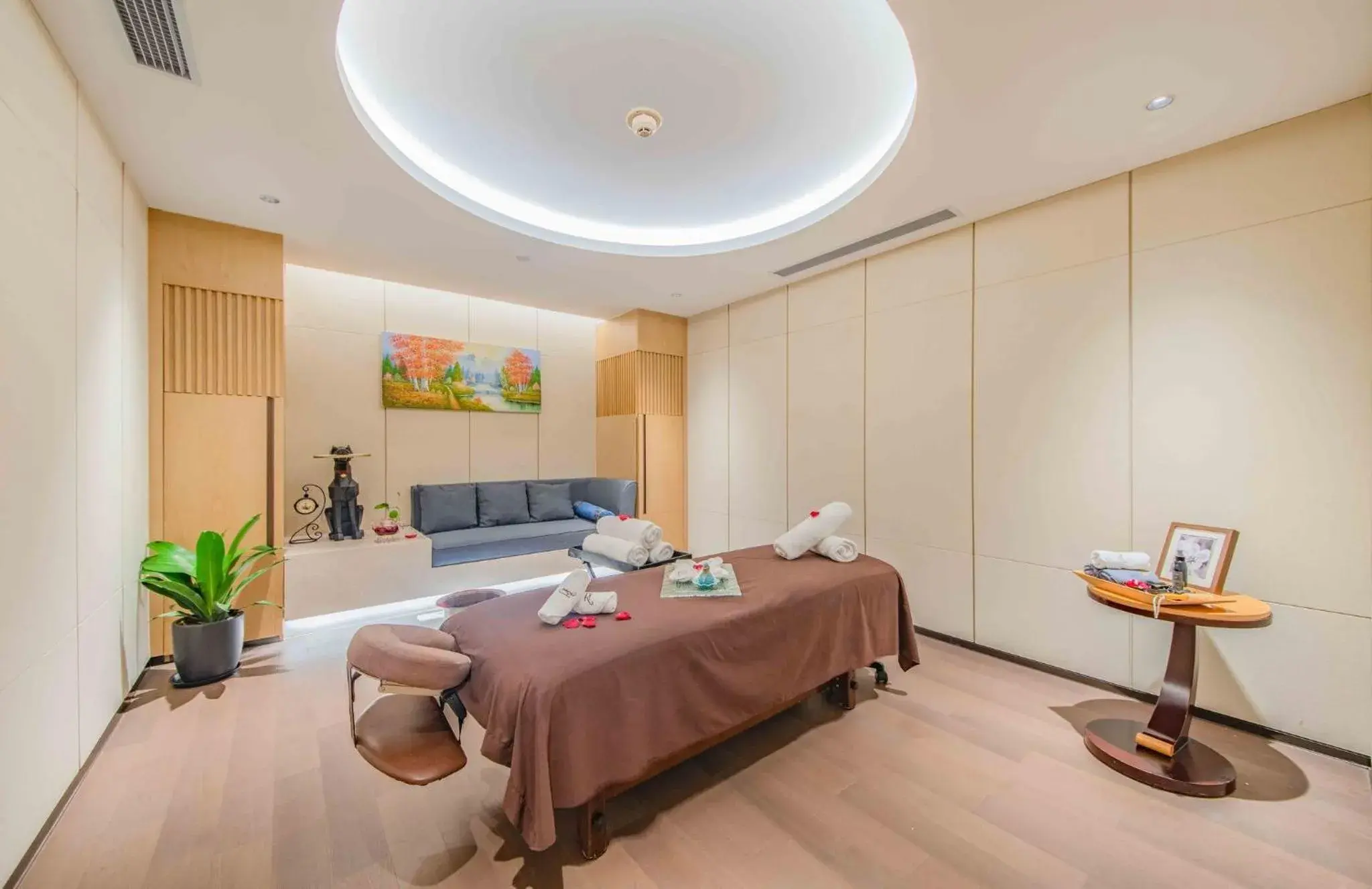 Spa and wellness centre/facilities, Bed in Crowne Plaza Suzhou by IHG Spa and wellness centre/facilities, Bed in Crowne Plaza Suzhou by IHG