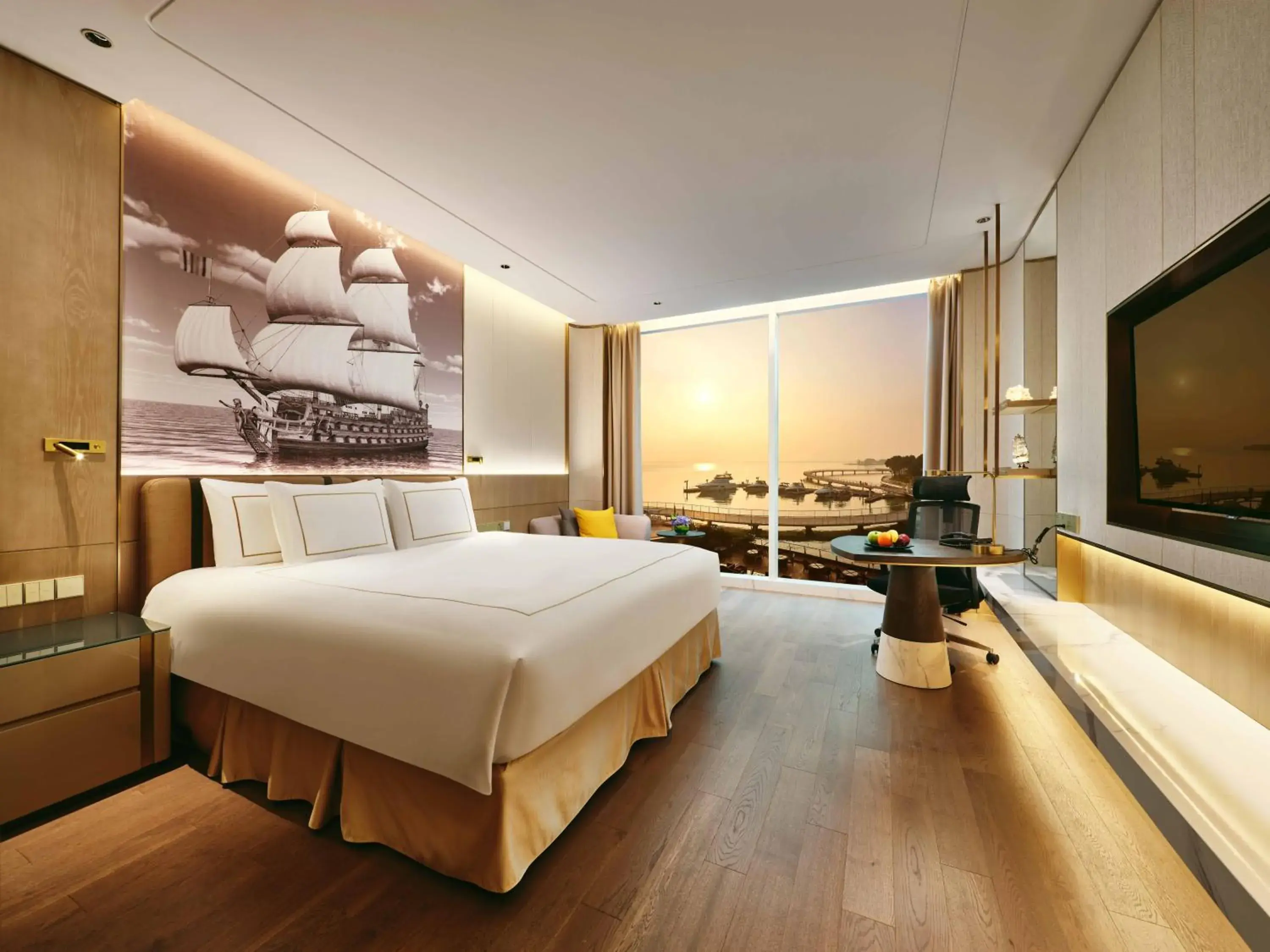 1 King Premium Jinji Lake View in Crowne Plaza Suzhou by IHG 1 King Premium Jinji Lake View in Crowne Plaza Suzhou by IHG