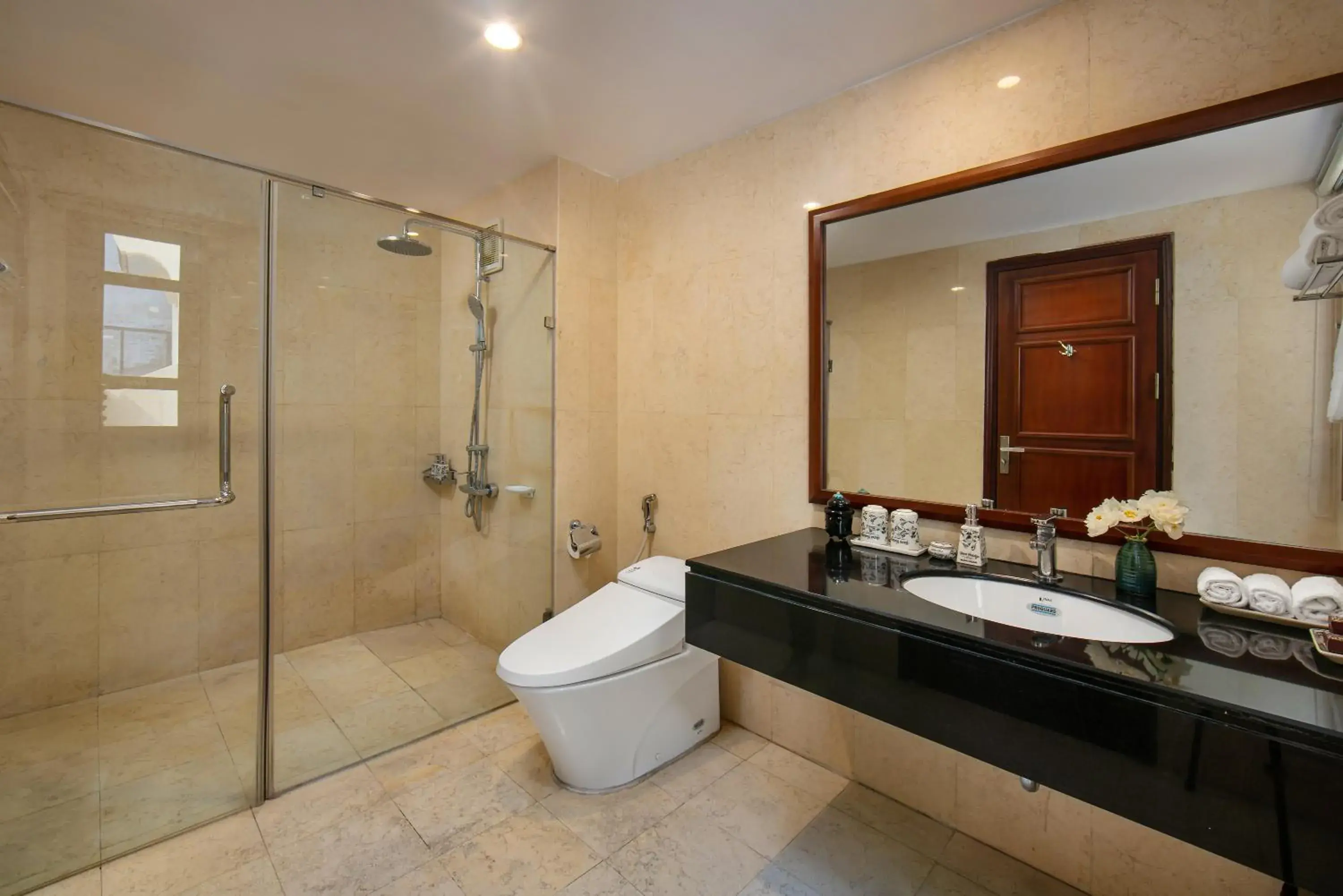 Bathroom in Hanoi Nostalgia Hotel & Spa Bathroom in Hanoi Nostalgia Hotel & Spa