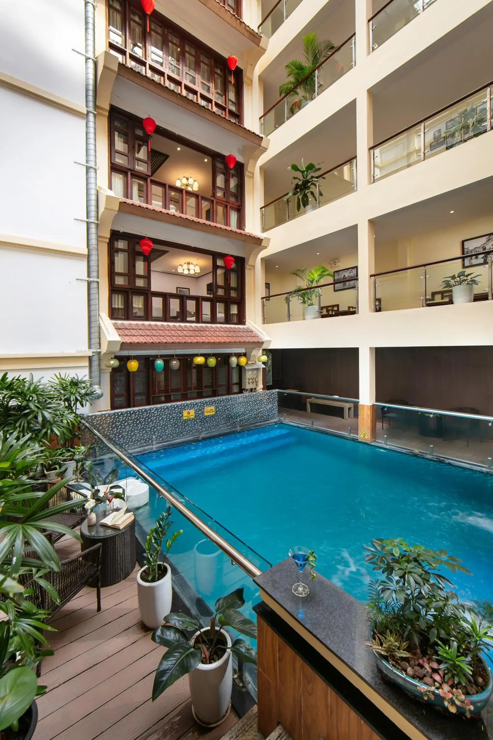 Swimming pool in Hanoi Nostalgia Hotel & Spa Swimming pool in Hanoi Nostalgia Hotel & Spa