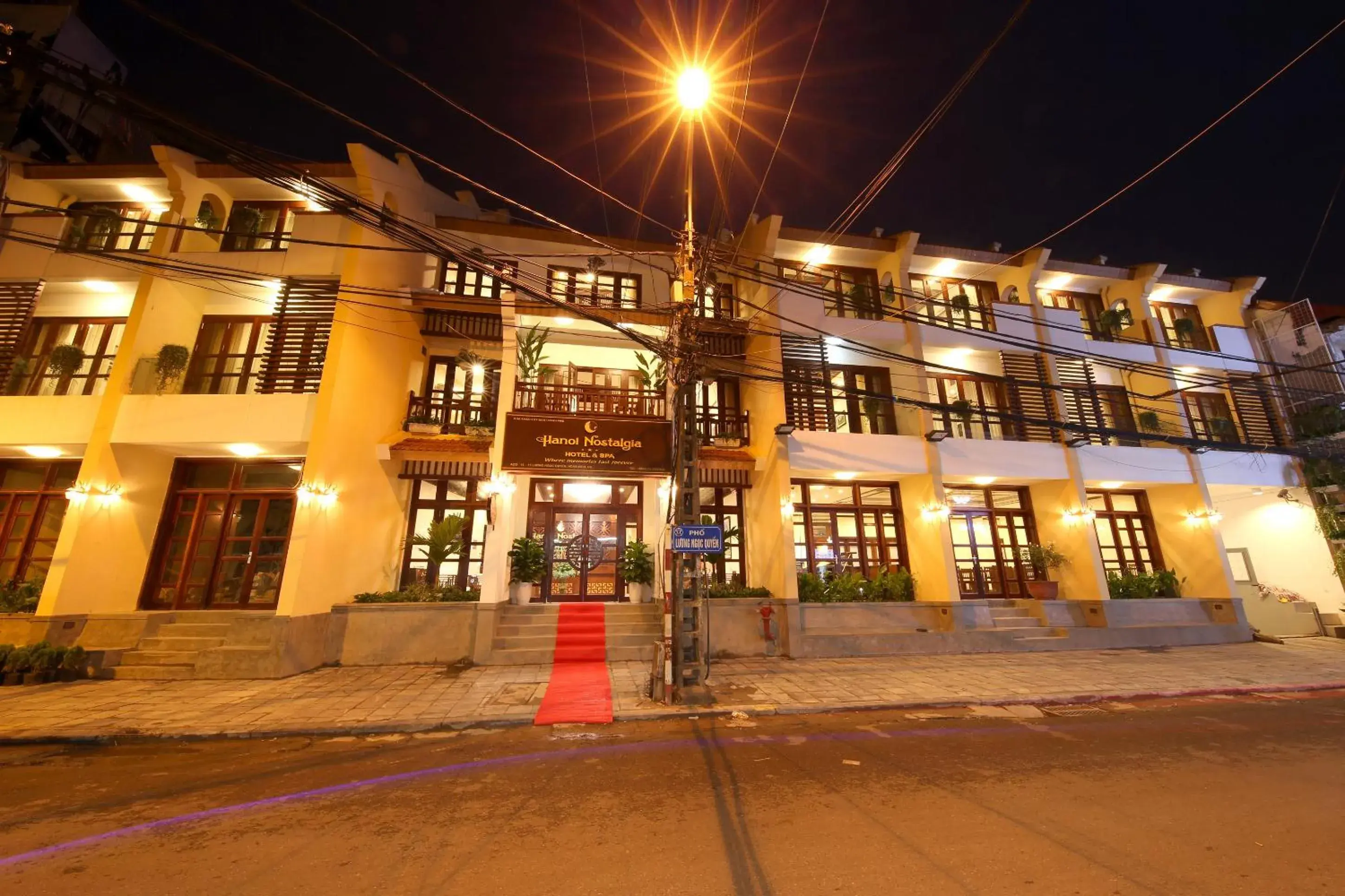 Property building in Hanoi Nostalgia Hotel & Spa Property building in Hanoi Nostalgia Hotel & Spa