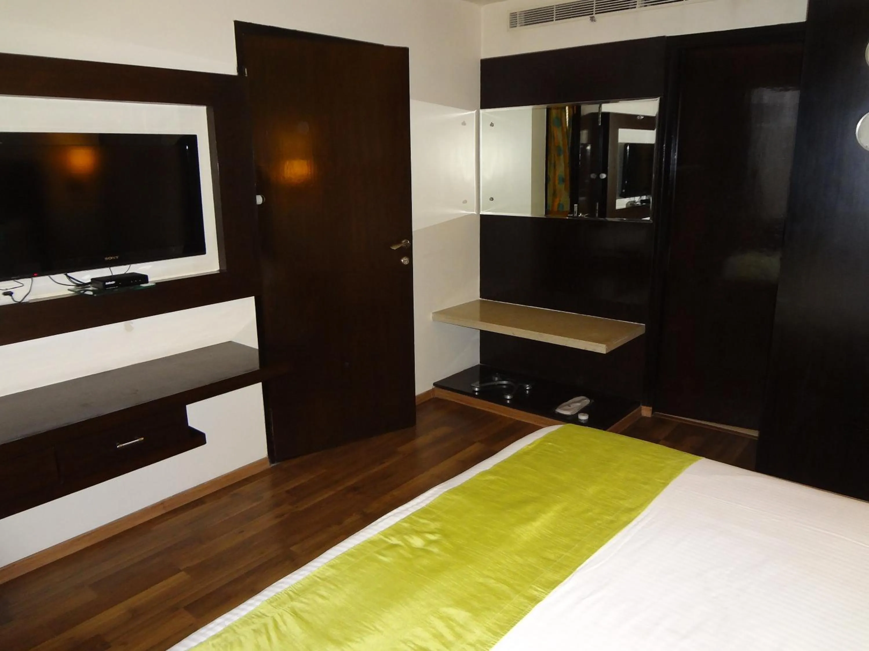 Bedroom, Bed in Fortune Inn Sree Kanya, Visakhapatnam - Member ITC Hotels' Group