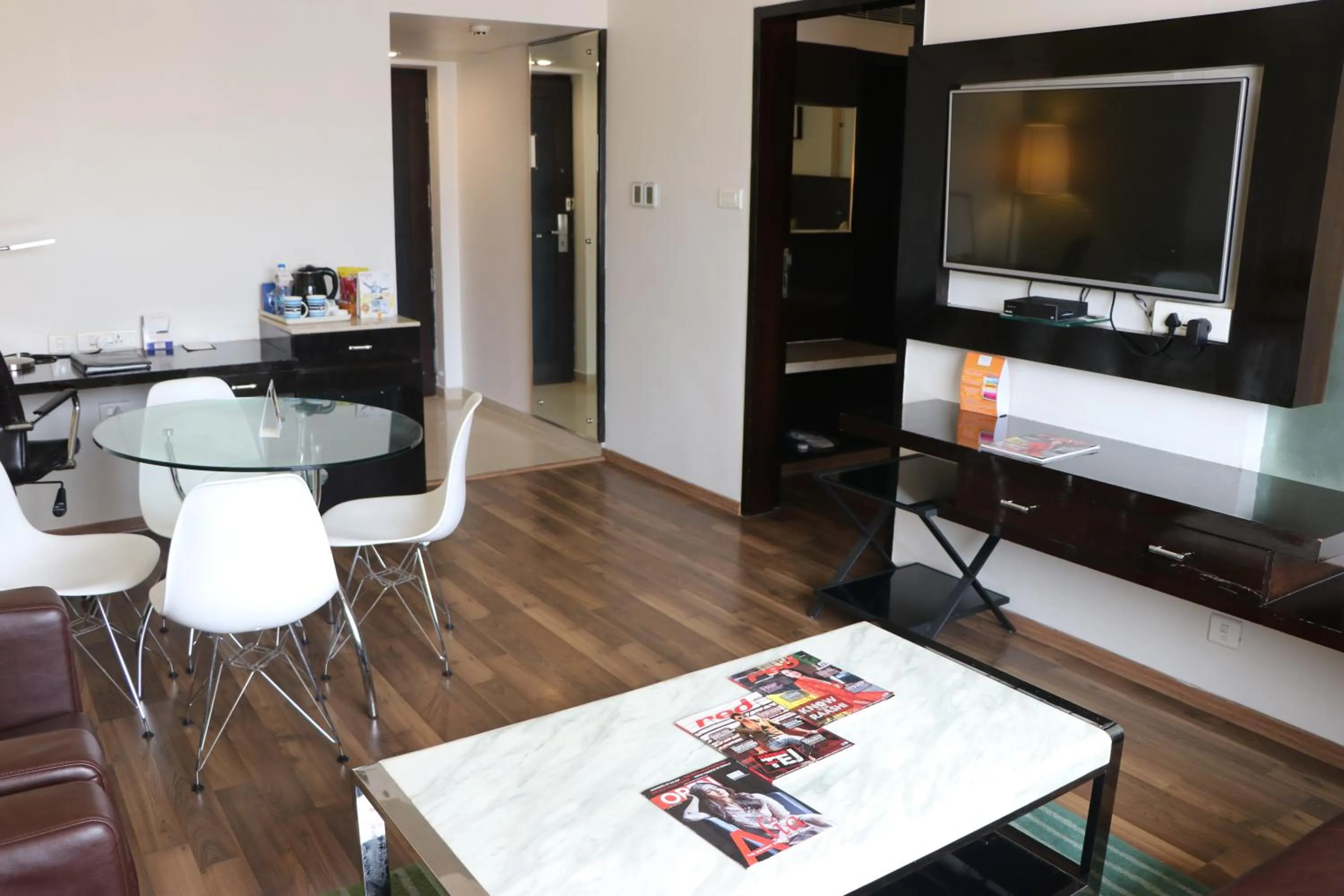 Seating area in Fortune Inn Sree Kanya, Visakhapatnam - Member ITC Hotels' Group