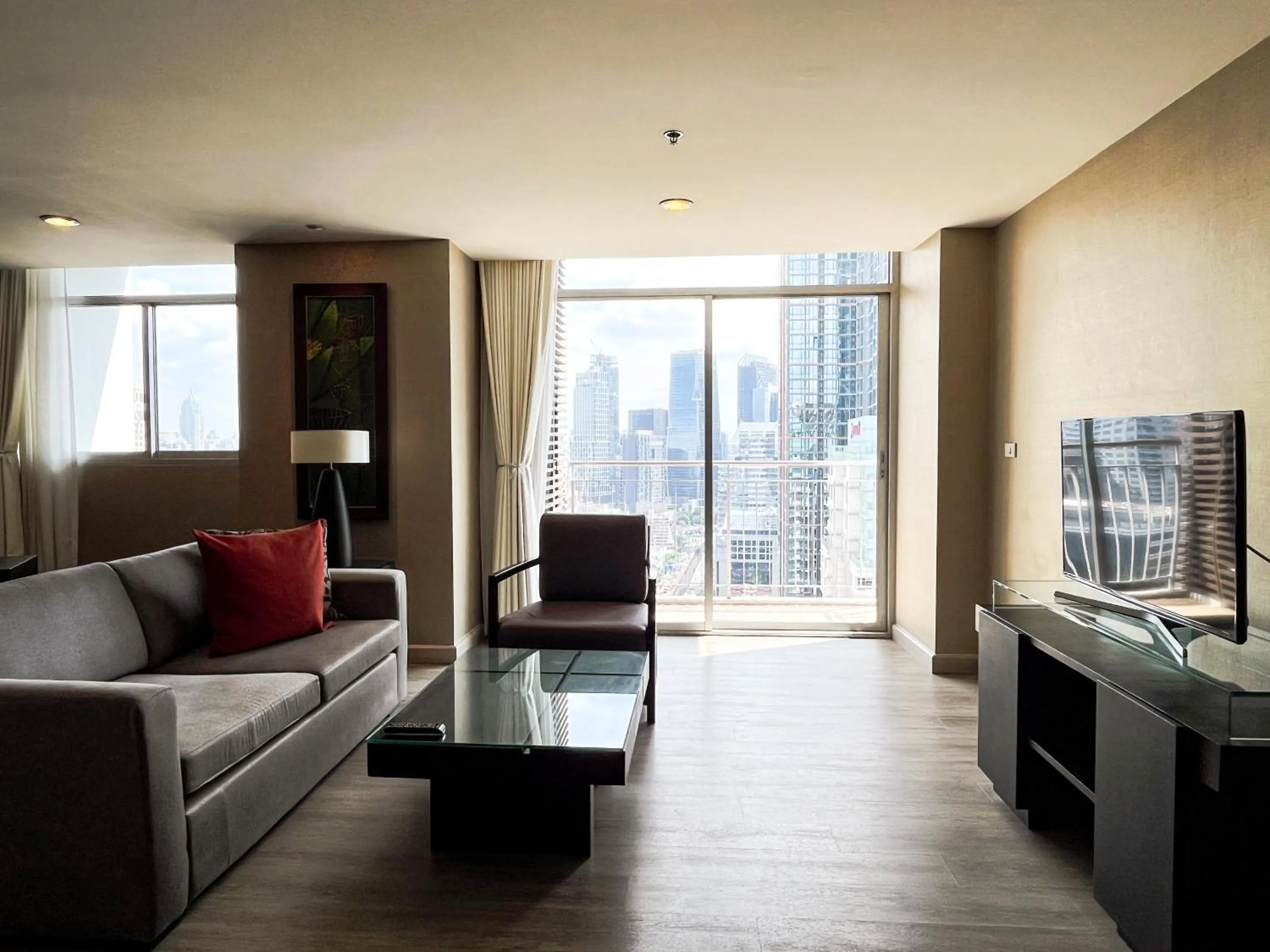 Living room in Urbana Sathorn Hotel, Bangkok