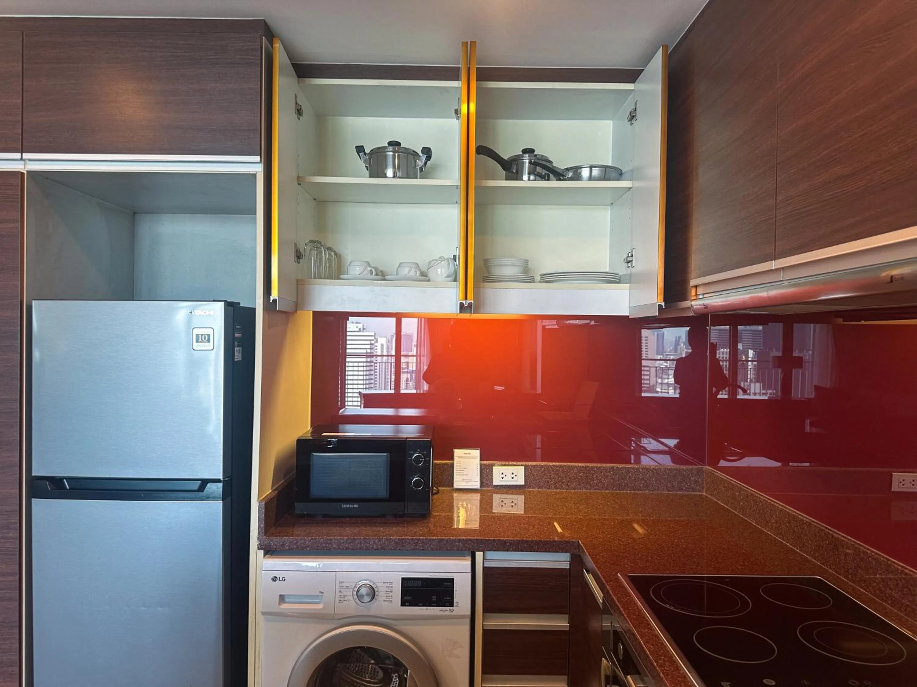 Kitchen or kitchenette in Urbana Sathorn Hotel, Bangkok