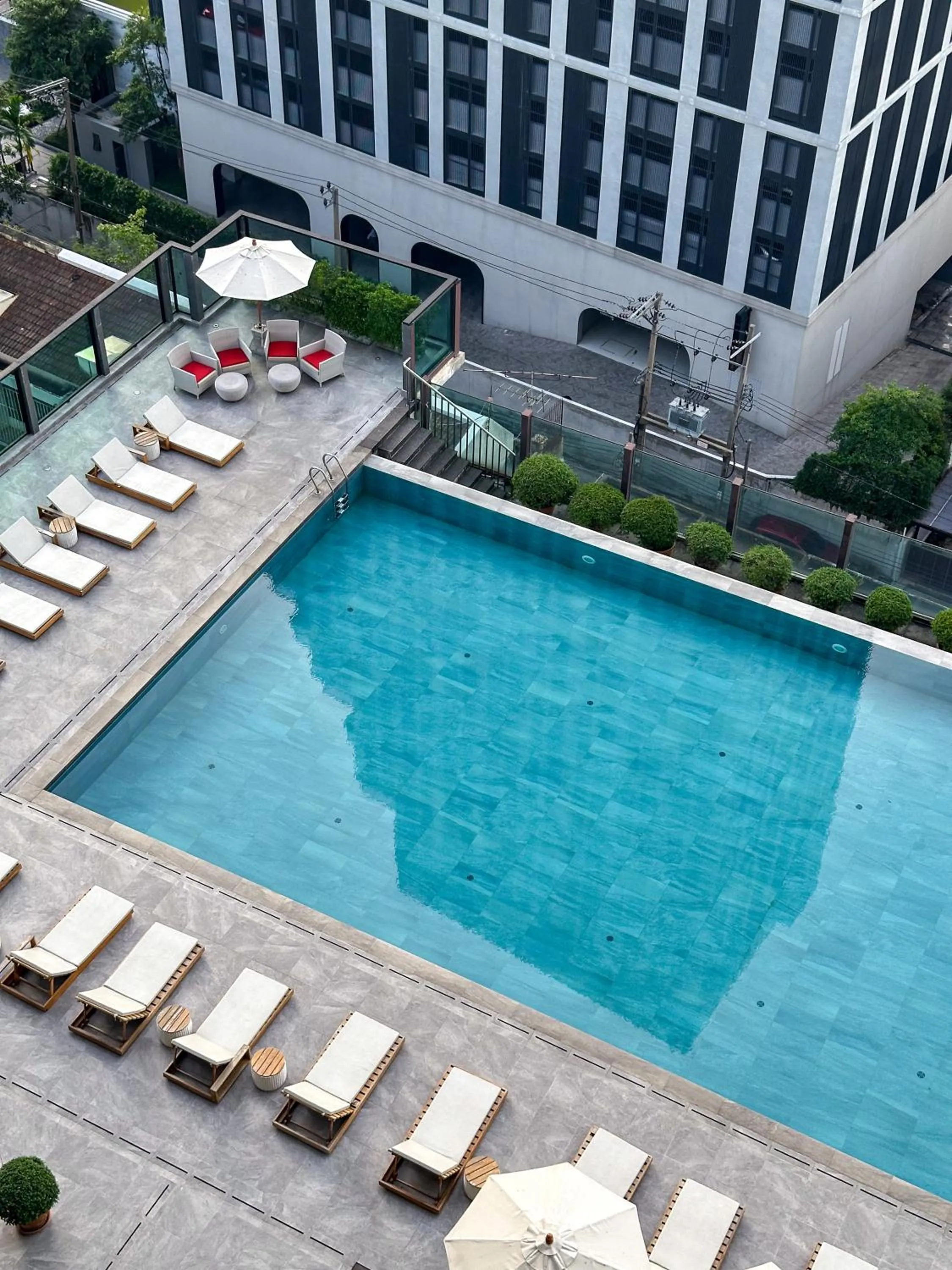 Swimming pool in Urbana Sathorn Hotel, Bangkok
