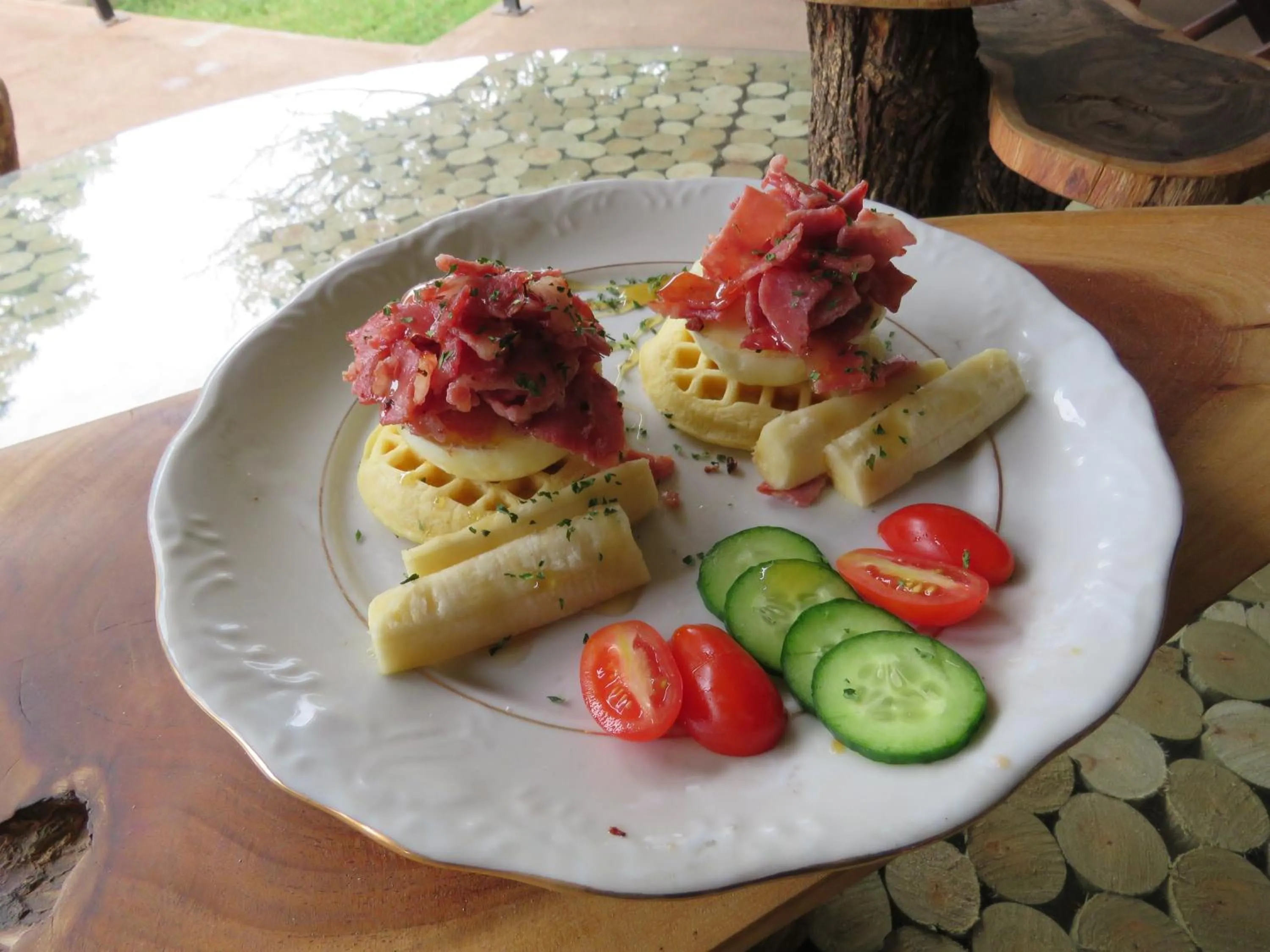 Restaurant/places to eat in Wild Dog Guest Lodge