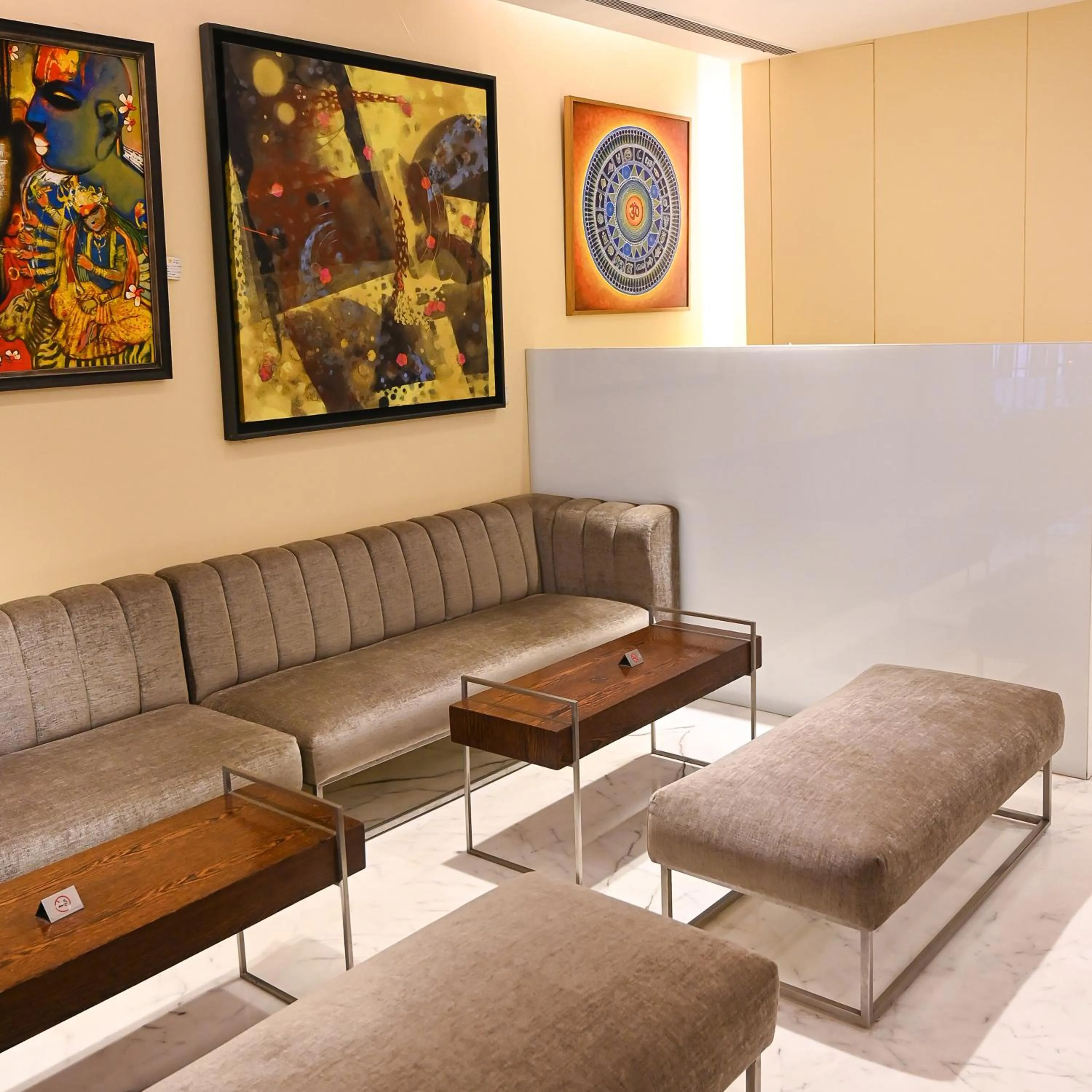 Lobby or reception in The Shalimar Hotel, Kemps Corner