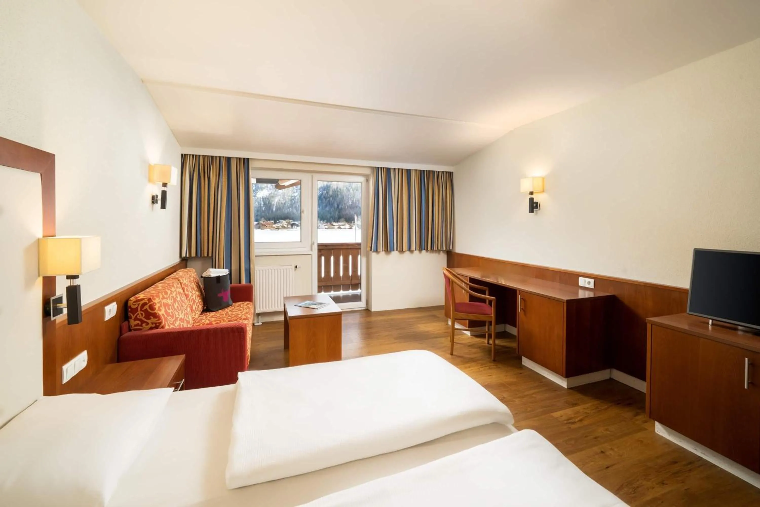 Photo of the whole room, Bed in elaya hotel steinplatte, Trademark by Wyndham
