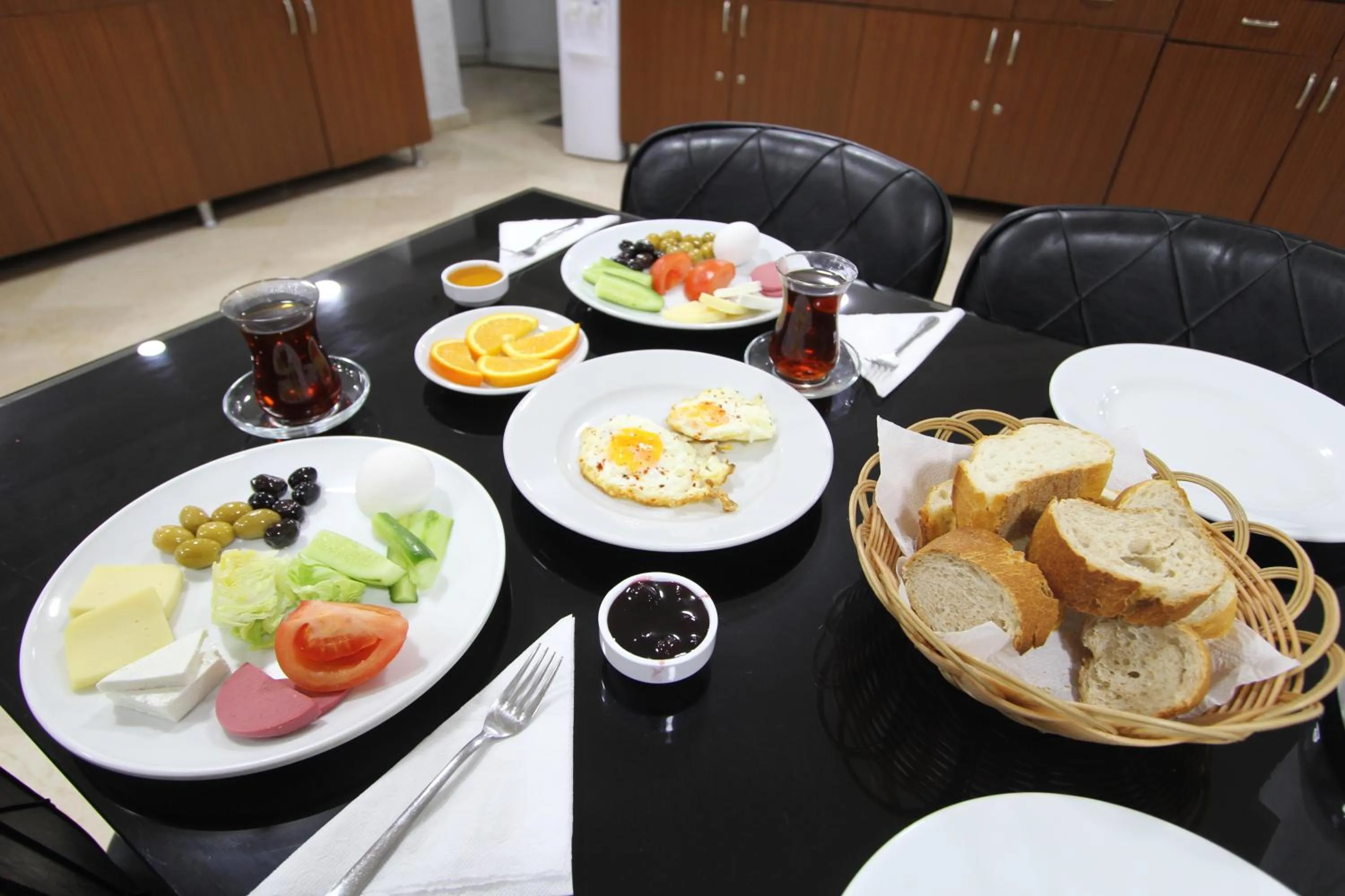 Breakfast in Lyon Hotel İstanbul