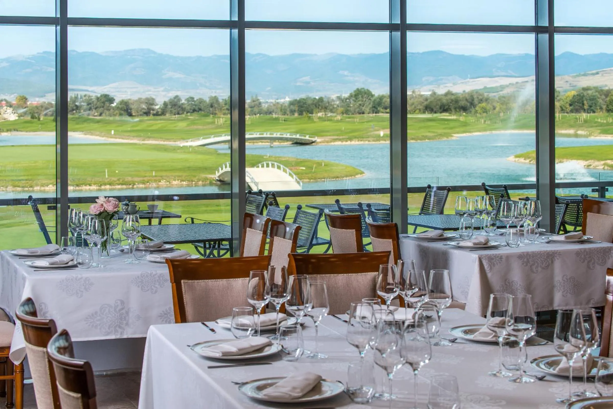Restaurant/places to eat in Theodora Golf Club