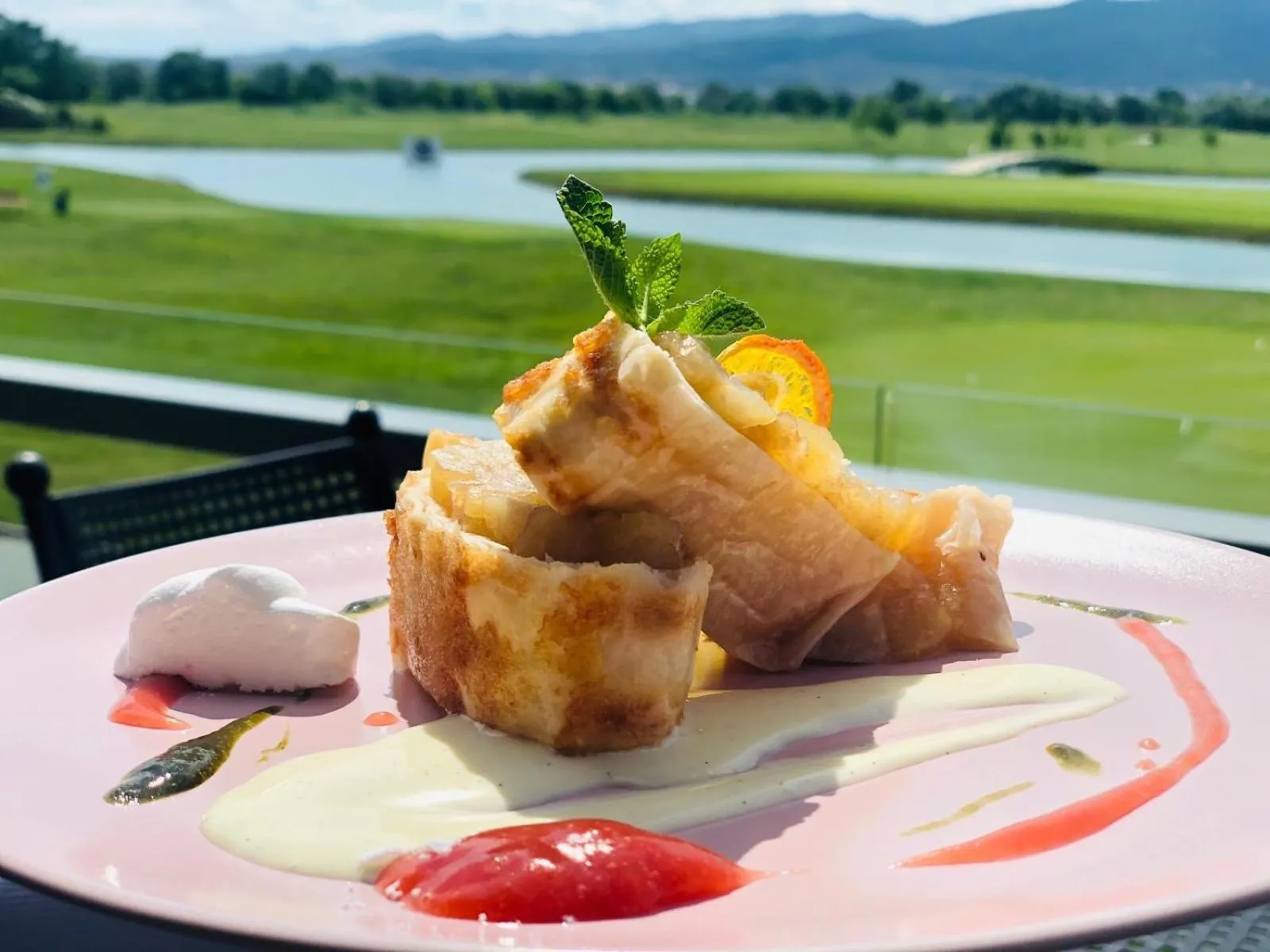 Restaurant/places to eat in Theodora Golf Club