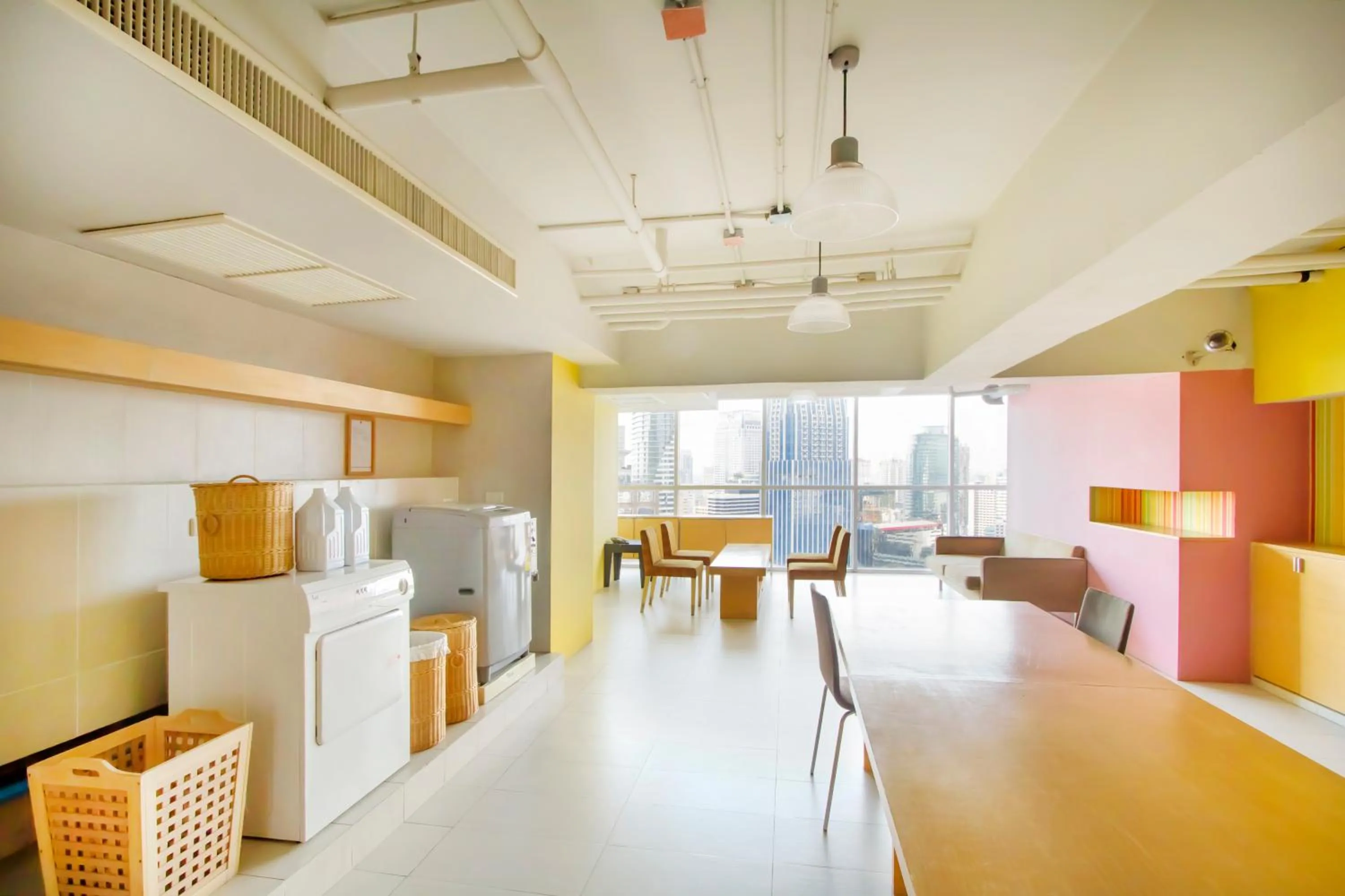 Area and facilities in Urbana Langsuan Hotel