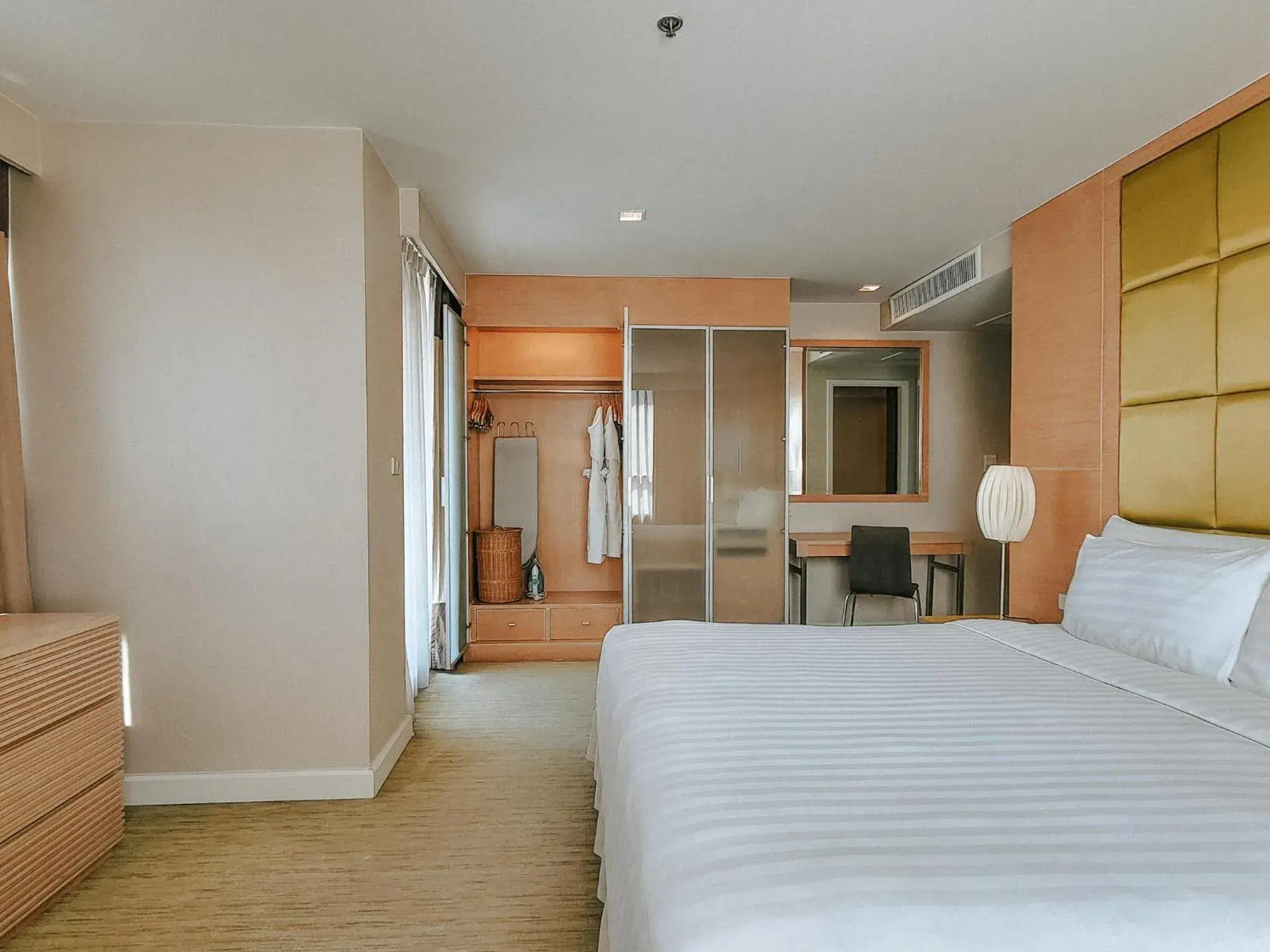 Bed in Urbana Langsuan Hotel Bed in Urbana Langsuan Hotel