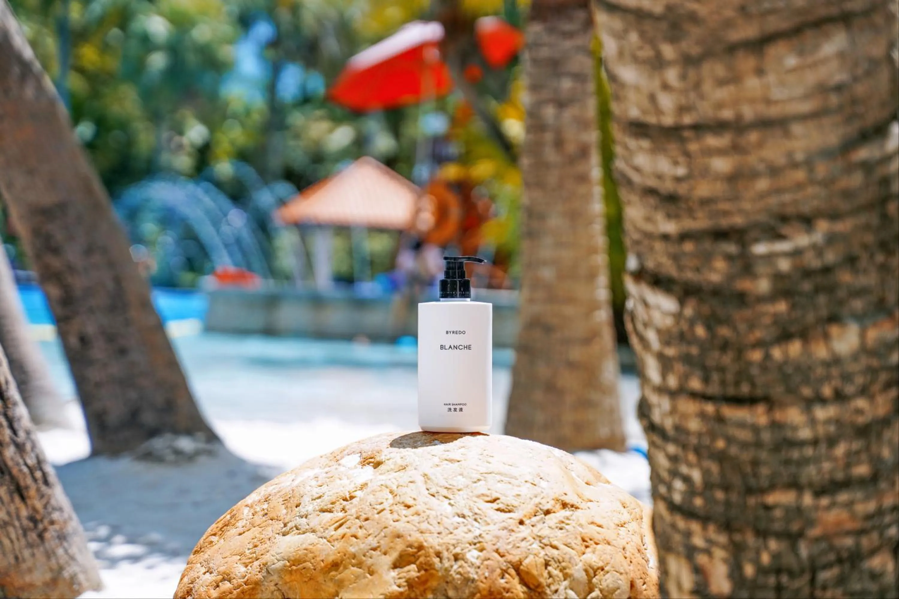 Swimming pool in InterContinental Shenzhen by IHG