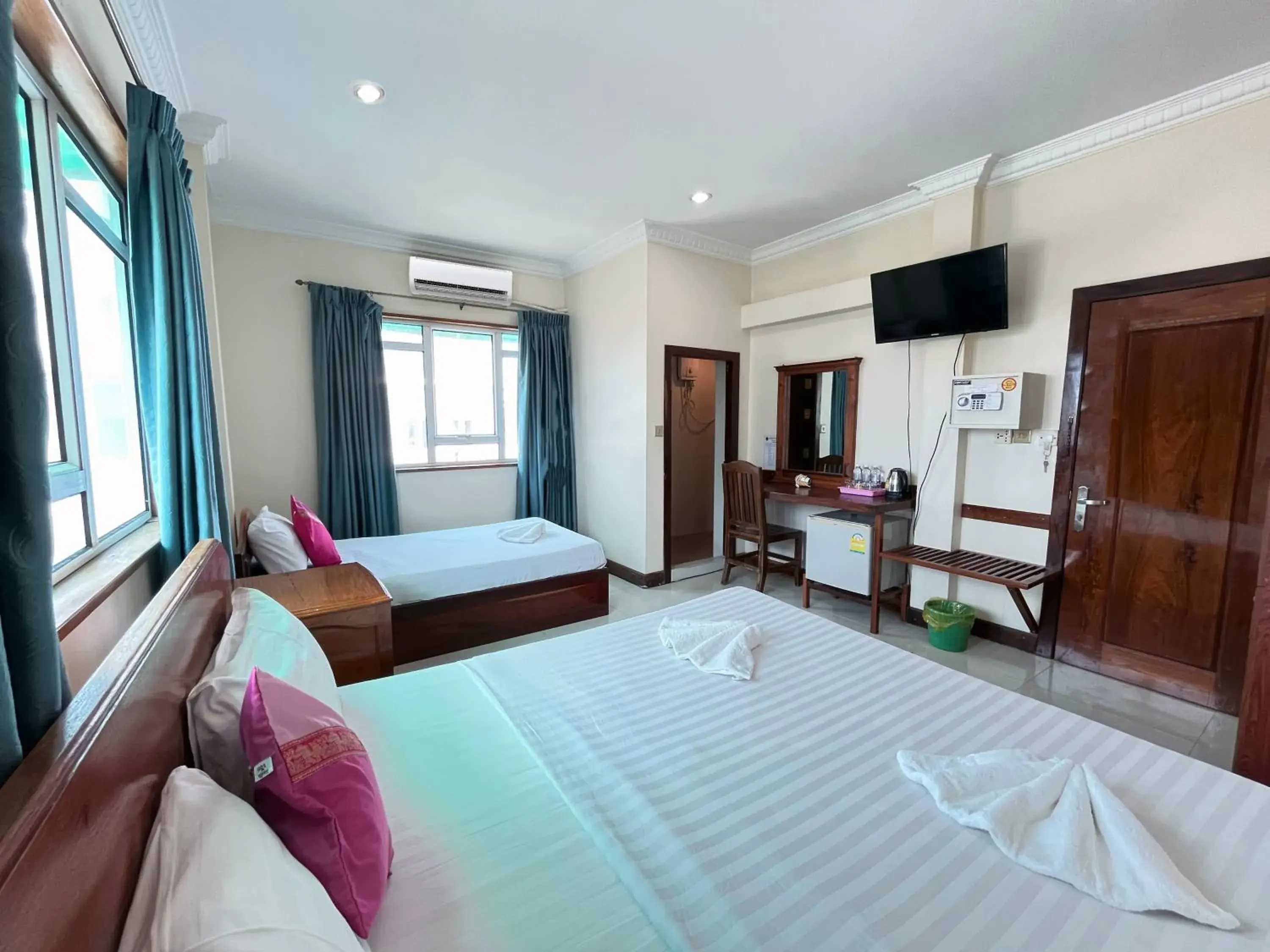 Standard Family Room in Seng Hout Hotel Standard Family Room in Seng Hout Hotel