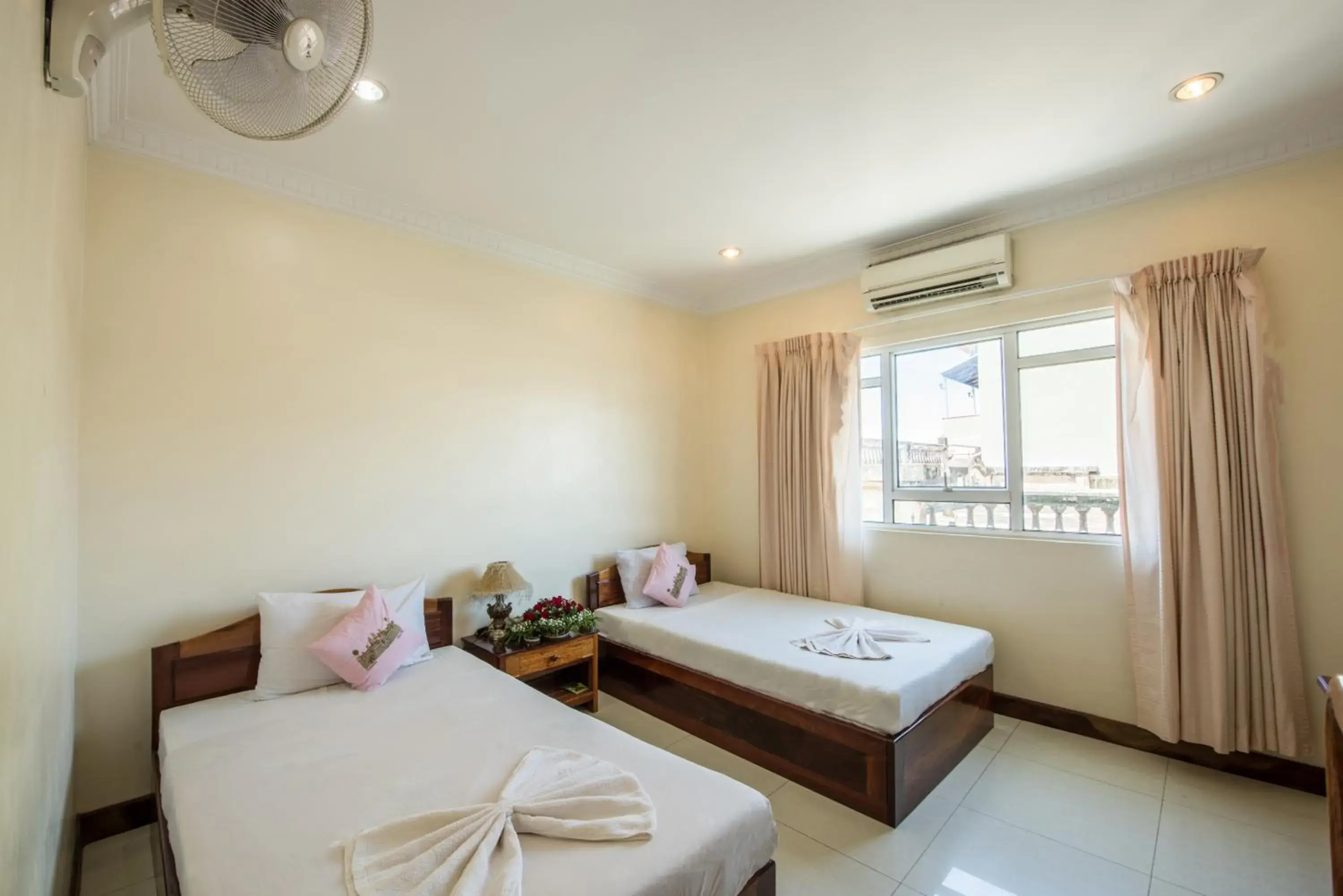 Standard Twin Room in Seng Hout Hotel Standard Twin Room in Seng Hout Hotel