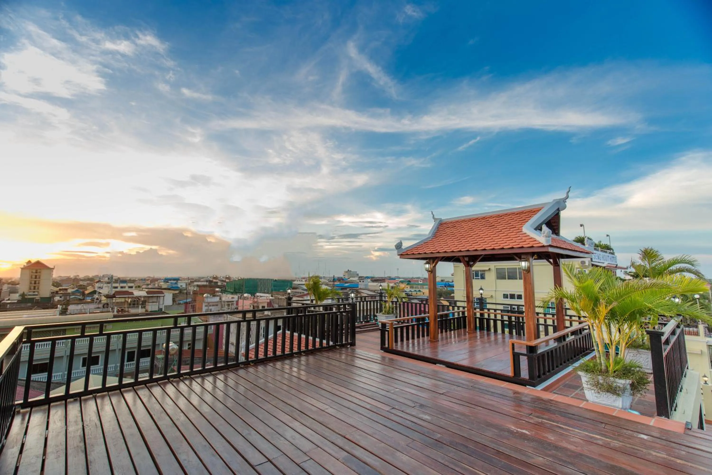 Lake view in Seng Hout Hotel