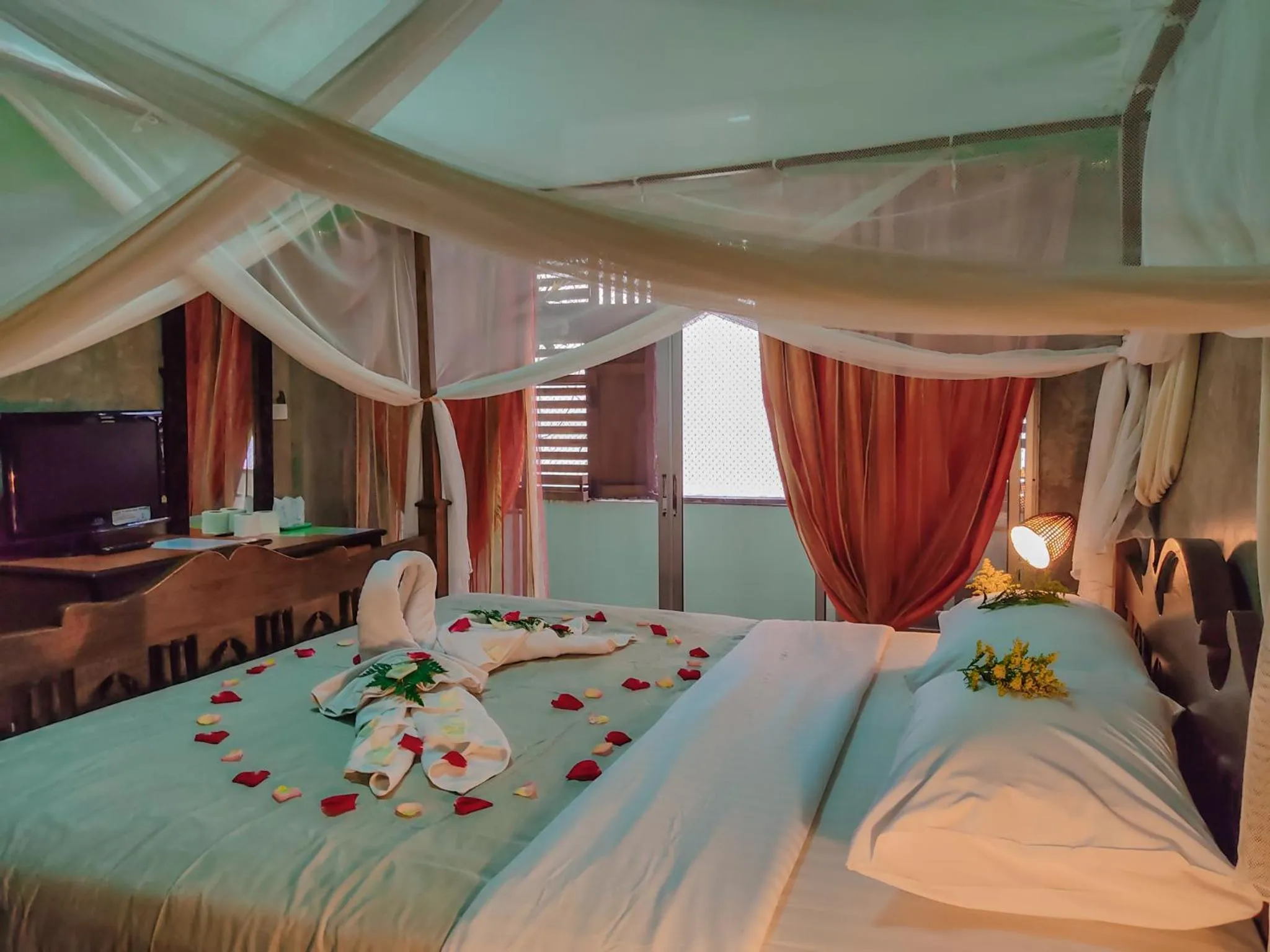 Bedroom, Bed in Awana House