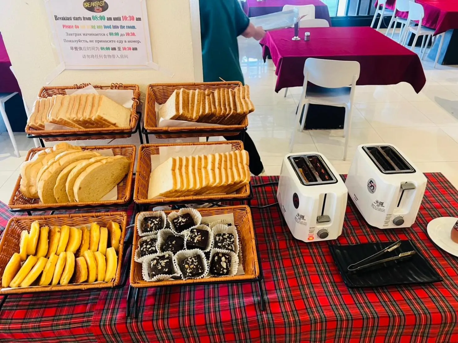 Buffet breakfast in Baramee Resortel