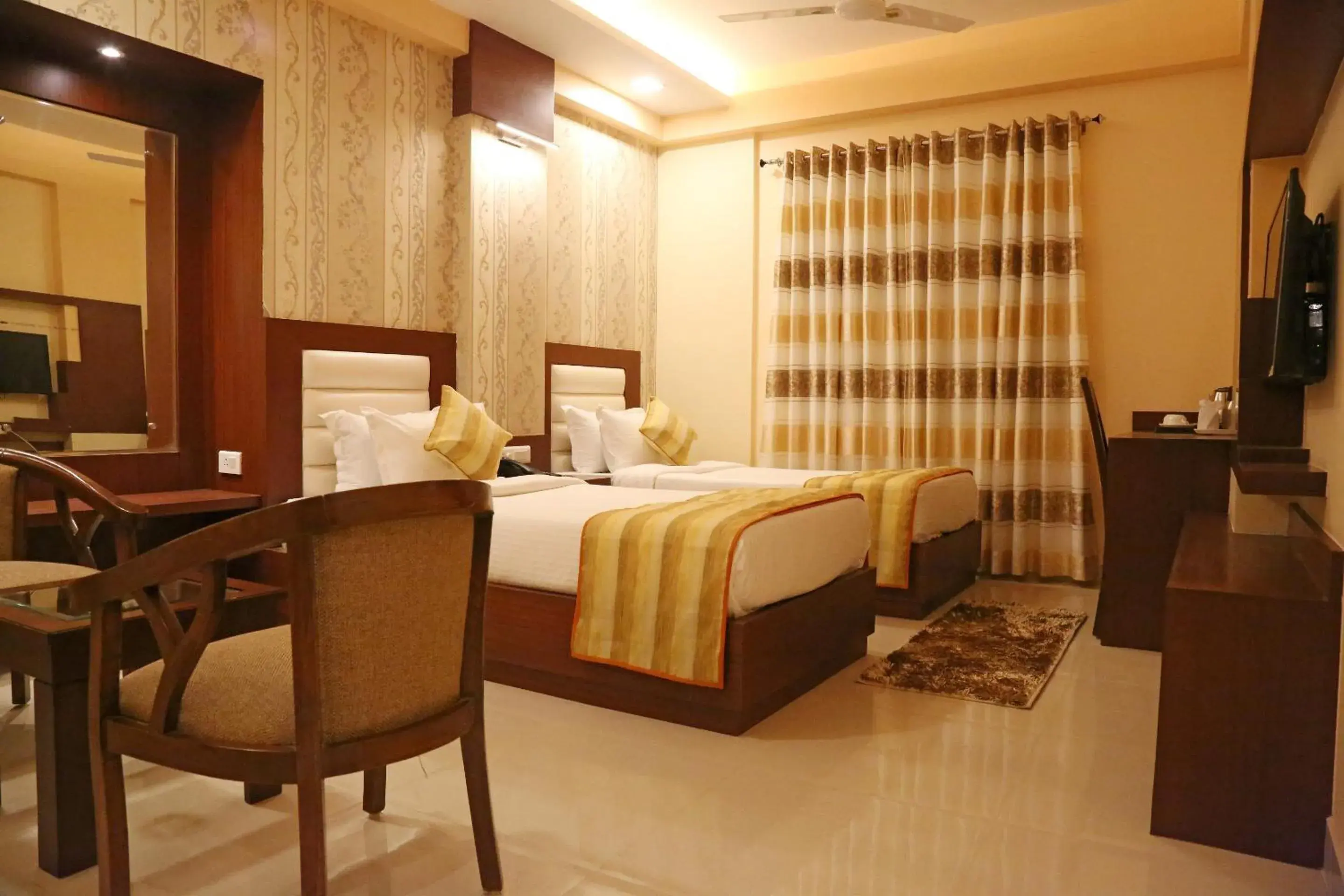 Bed in Hotel Varanasi Inn Bed in Hotel Varanasi Inn